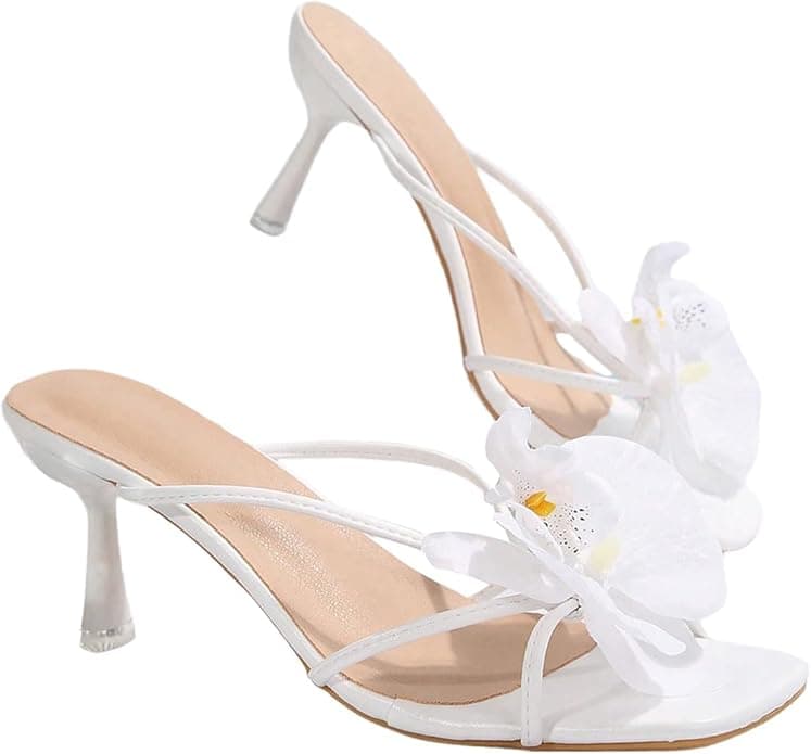 MakeMeChic Sandales à fleurs, 32$ sur Amazon