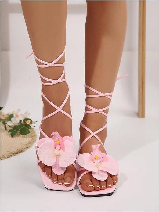 GORGLITTER Sandales à fleurs 3D, 54$ sur Amazon