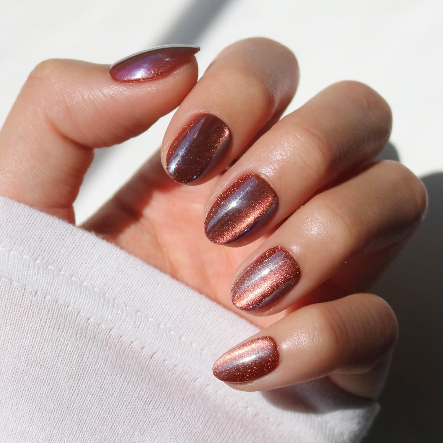 Lot de 30 faux ongles ovales courts avec finition veloutée magnétique