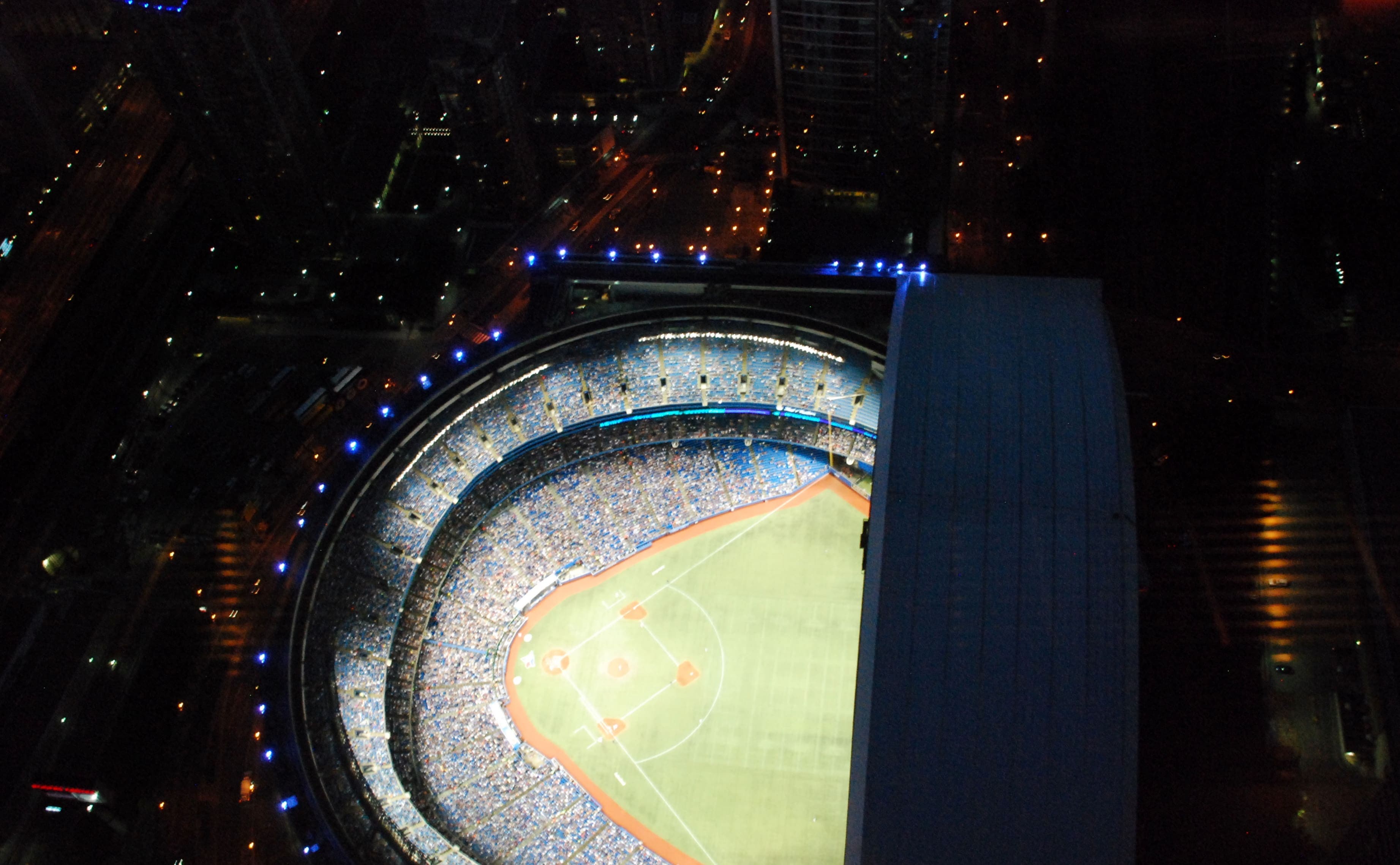 Vue aérienne du Rogers Centre, domicile de la seule équipe canadienne du baseball majeur.