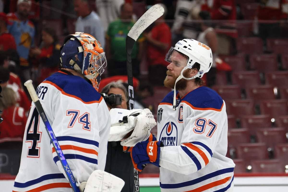 Stuart Skinner et Connor McDavid ont joué un rôle majeur dans la deuxième victoire des Oilers.