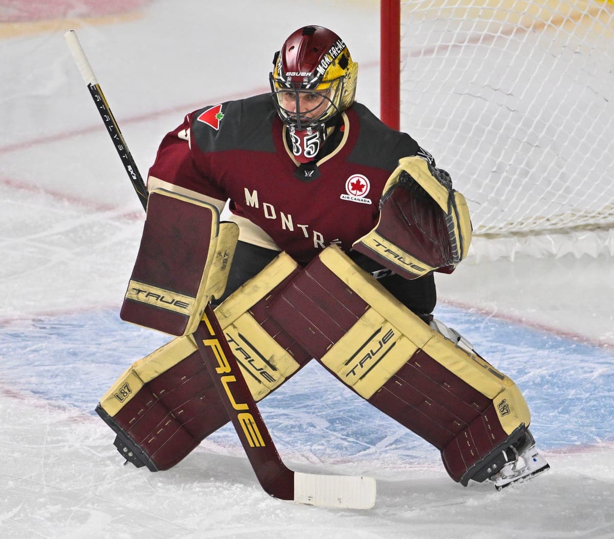 Ann-Renée Desbiens lors d'un match face à Boston, le 9 mai, à la Place Bell de Laval.