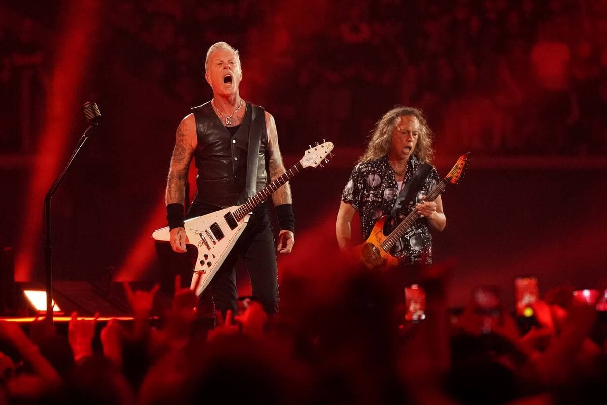 L'album noir de Metallica fait maintenant partie d'un club très sélect de quatre disques qui ont passé 750 semaines dans le palmarès Billboard 200.