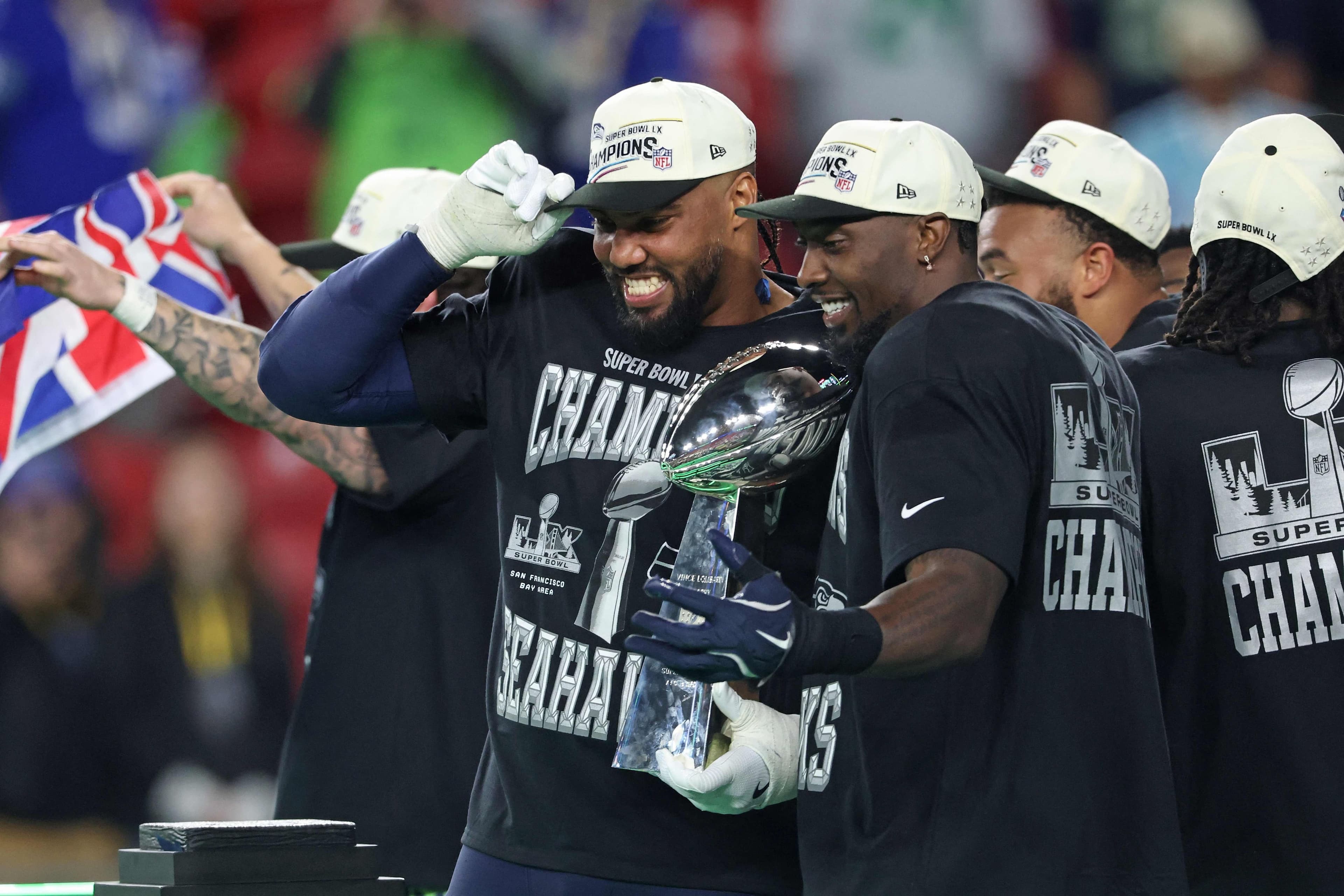 Leonard Williams et Demarcus Lawrence ont été deux membres du redoutable front défensif des Seahawks, qui a brillé au Super Bowl 60 face aux Patriots.