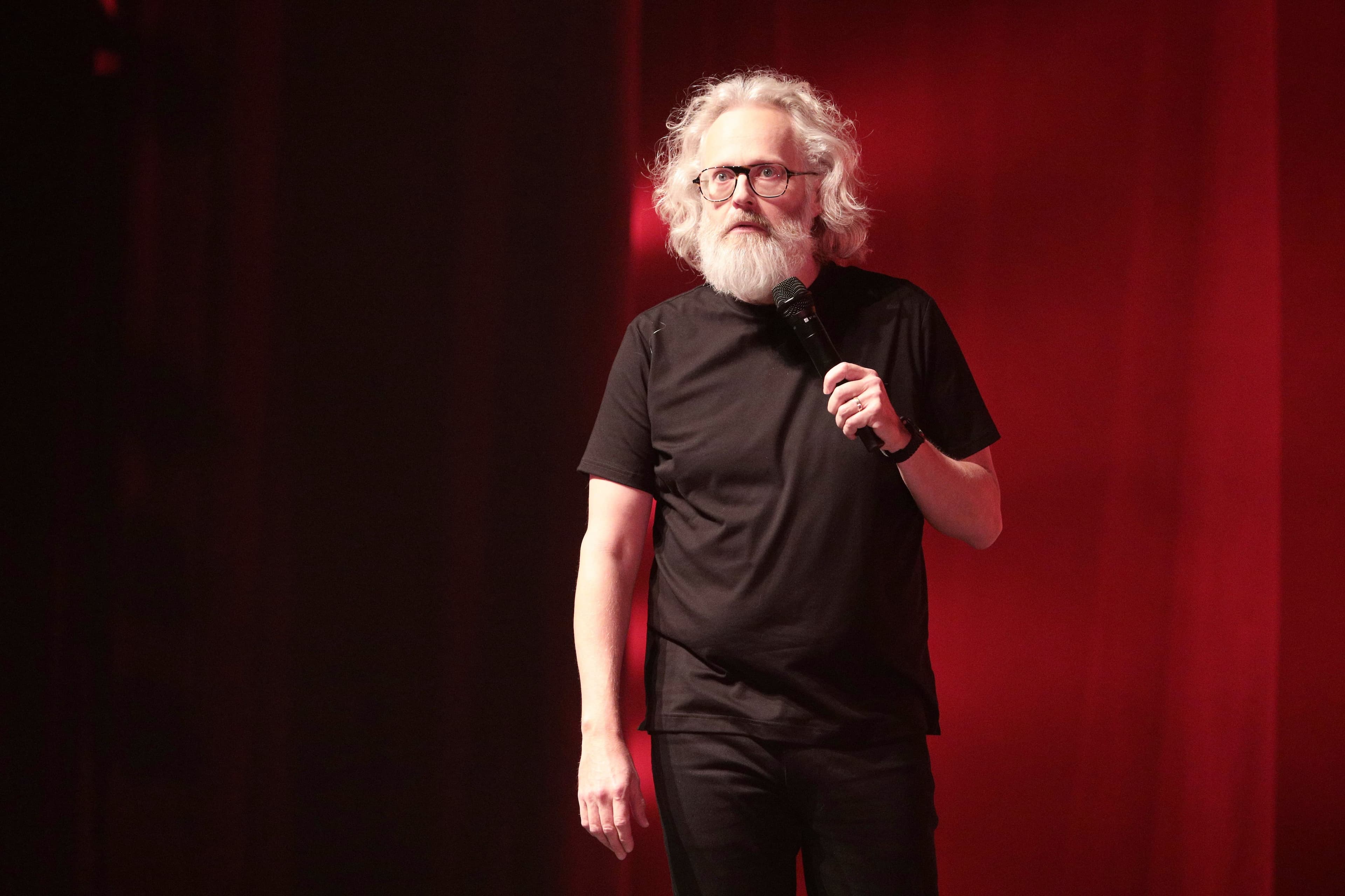 François Bellefeuille lance son troisième spectacle solo en carrière.