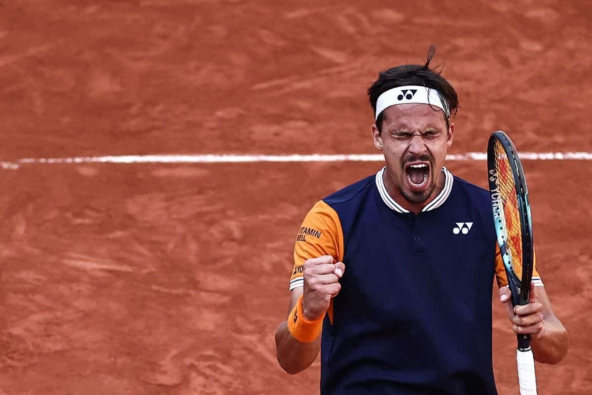 Daniel Altmaier a célébré en grand sa victoire de jeudi face à Jannik Sinner, huitième favori à Roland-Garros.