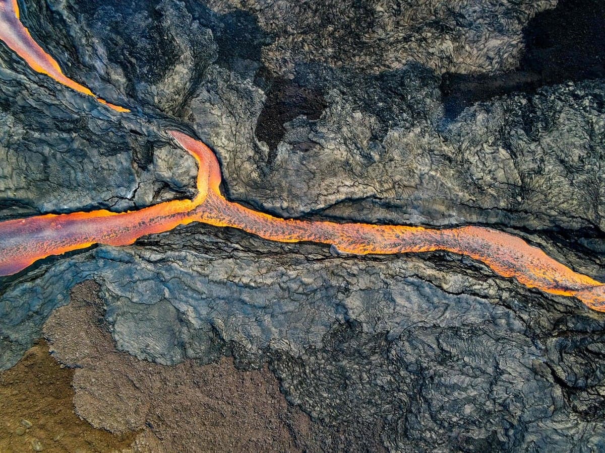 Des coulées de lave de l'éruption du Mauna Loa