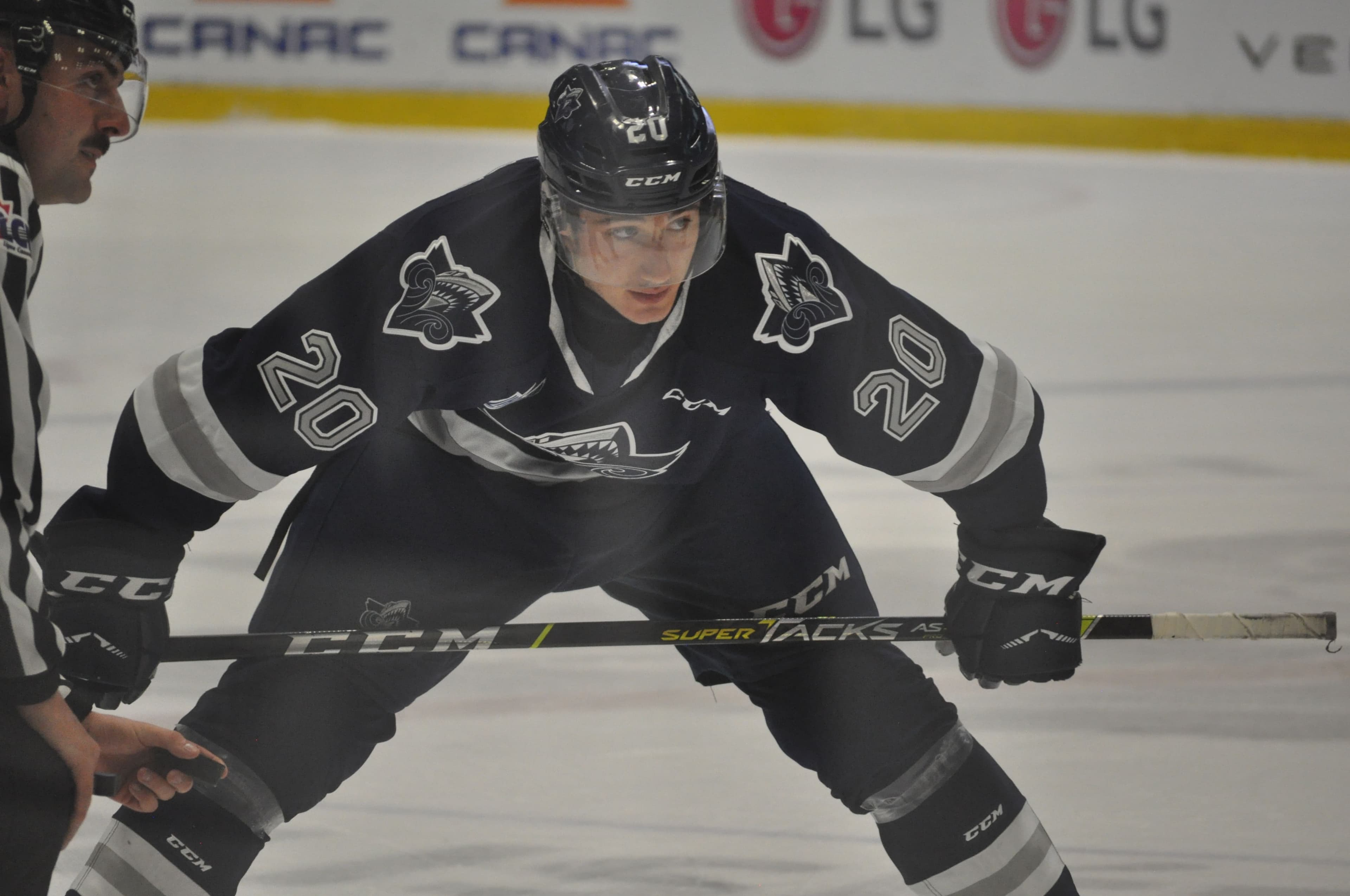 Andrew Coxhead est l’un des meilleurs de la LHJMQ au cercle des mises en jeu.