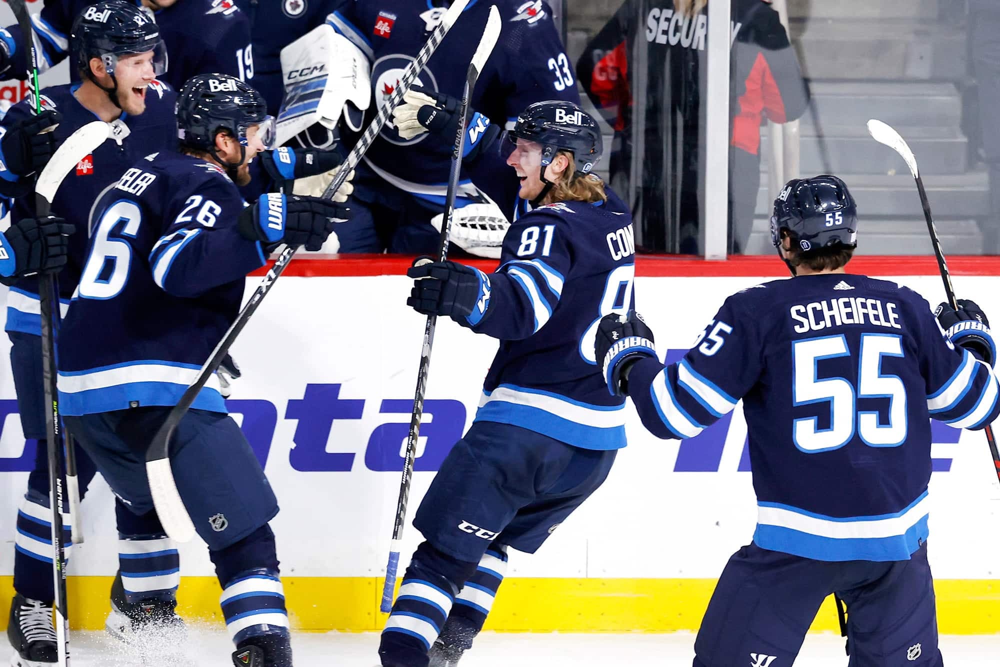 Kyle Connor a déjoué Samuel Montembeault, en prolongation, ce jeudi soir à Winnipeg.
