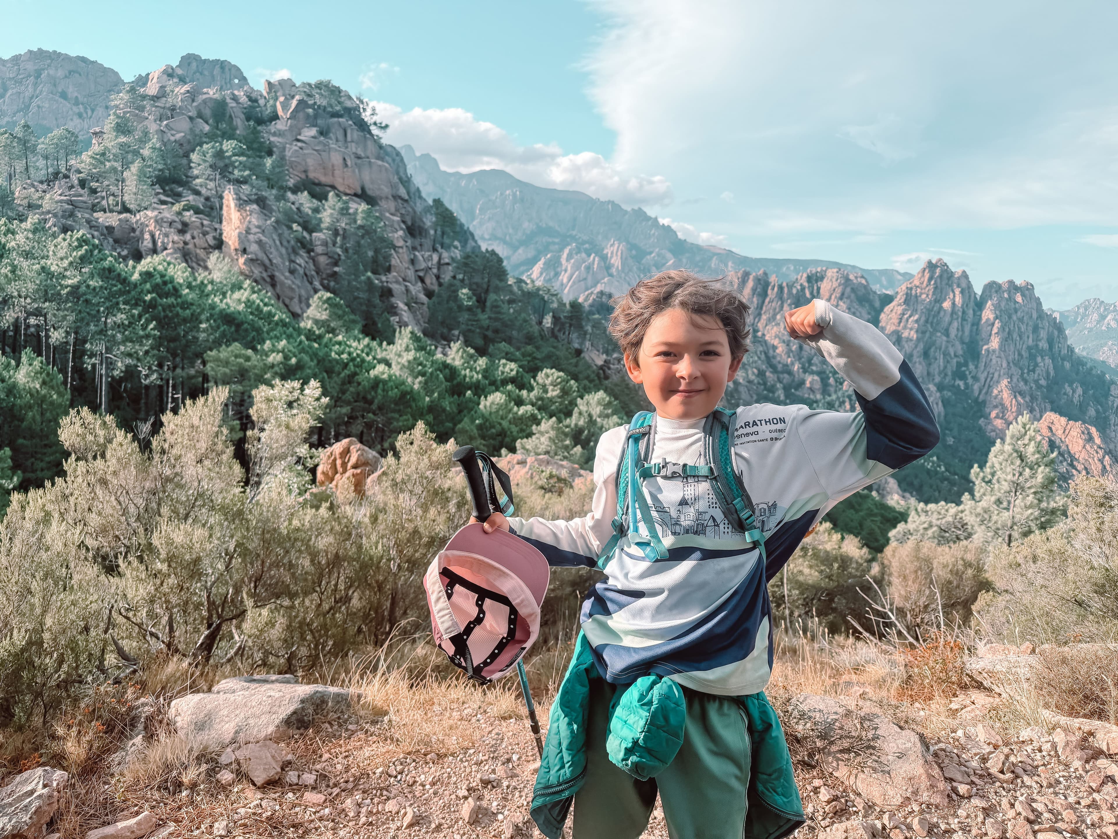 Du haut de ses 8 ans, Jake Rancourt a fièrement parcouru les 180 km du redoutable sentier GR20, en Corse, au bout de huit jours seulement.