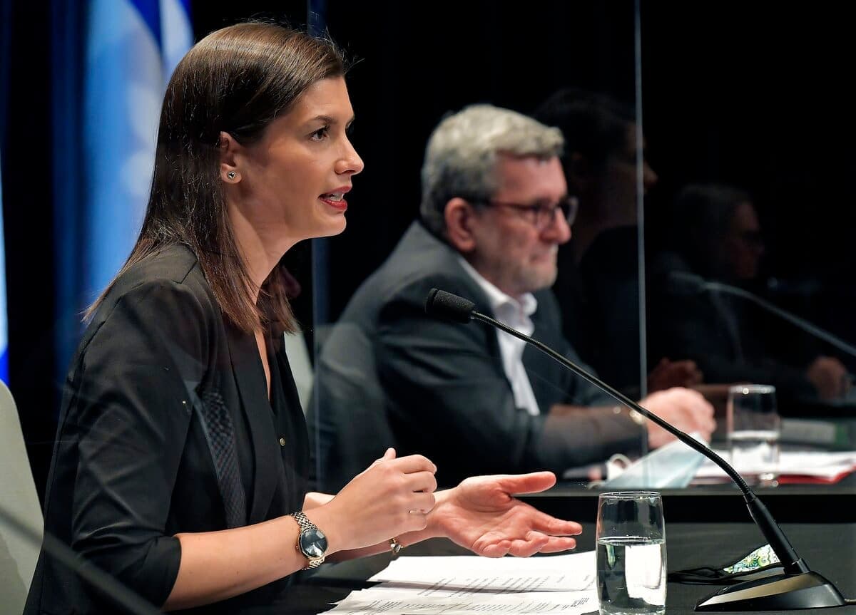 La ministre responsable de la région de la Capitale-Nationale, Geneviève Guilbault, et le maire de Québec, Régis Labeaume