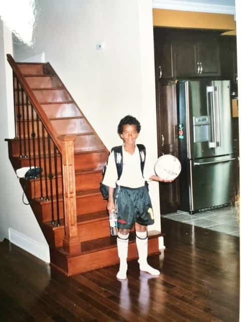 Pierre-Olivier Joseph a joué aussi au soccer. Sur cette photo, il a 7 ou 8 ans.