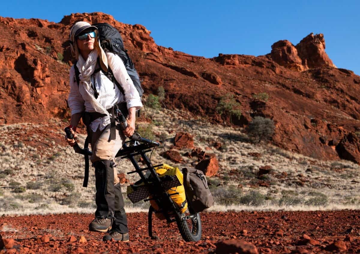 L’aventurière suisse Sarah Marquis raconte son expédition solo dans les déserts les plus isolés de l’Australie dans son nouveau livre.