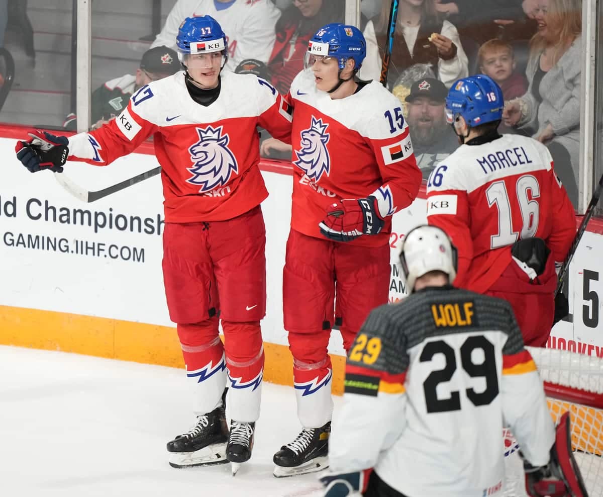 Avec une victoire de 8-1 face à l’Allemagne, samedi, les Tchèques ont conclu le tour préliminaire au premier rang du groupe A avec une fiche de trois victoires et une défaite en prolongation.