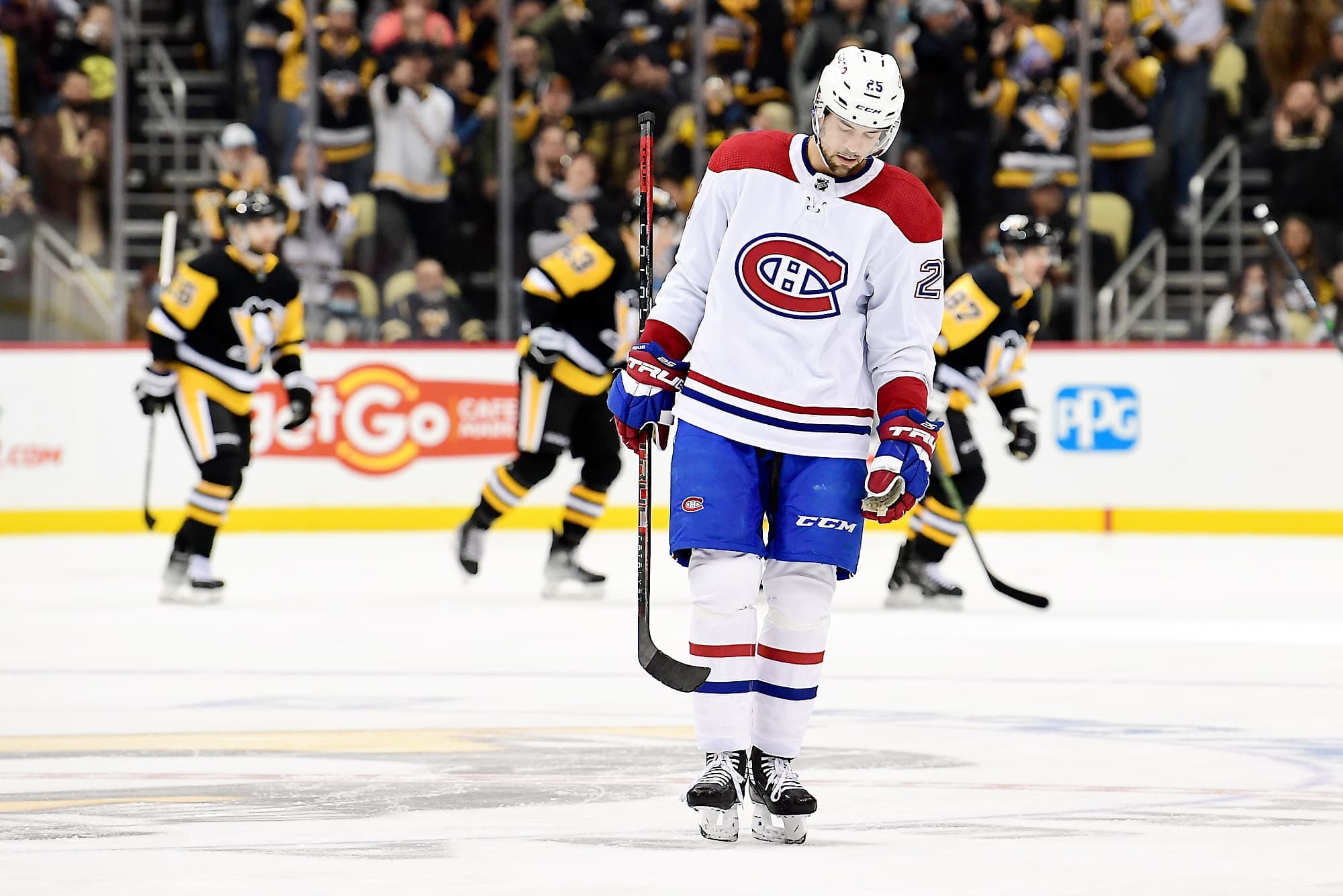 Ryan Poehling s’en voulait d’avoir perdu la rondelle, ce qui a mené à un but des Penguins, mardi.