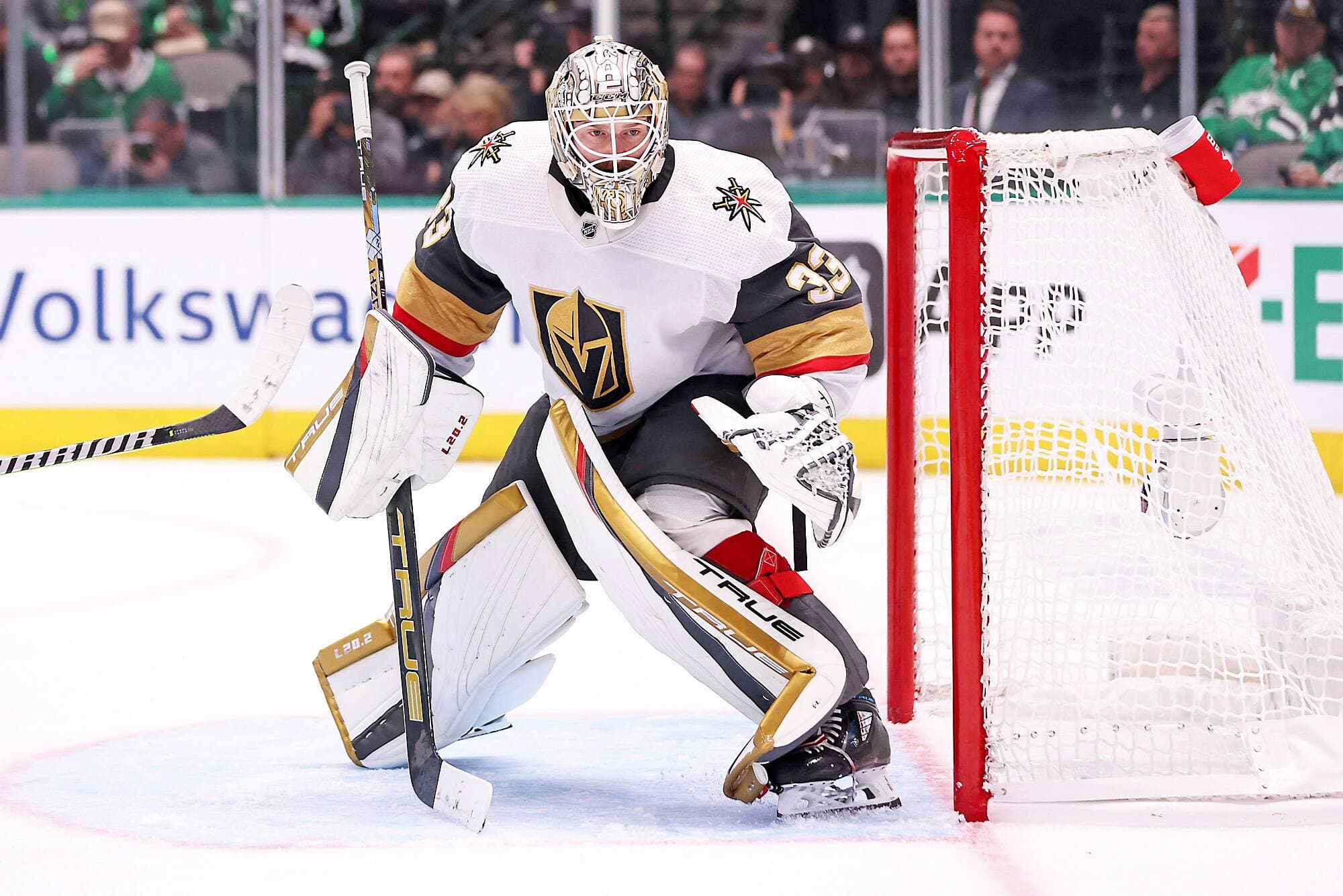Il ne faut pas mésestimer le gardien méconnu des Golden Knights, Adin Hill.