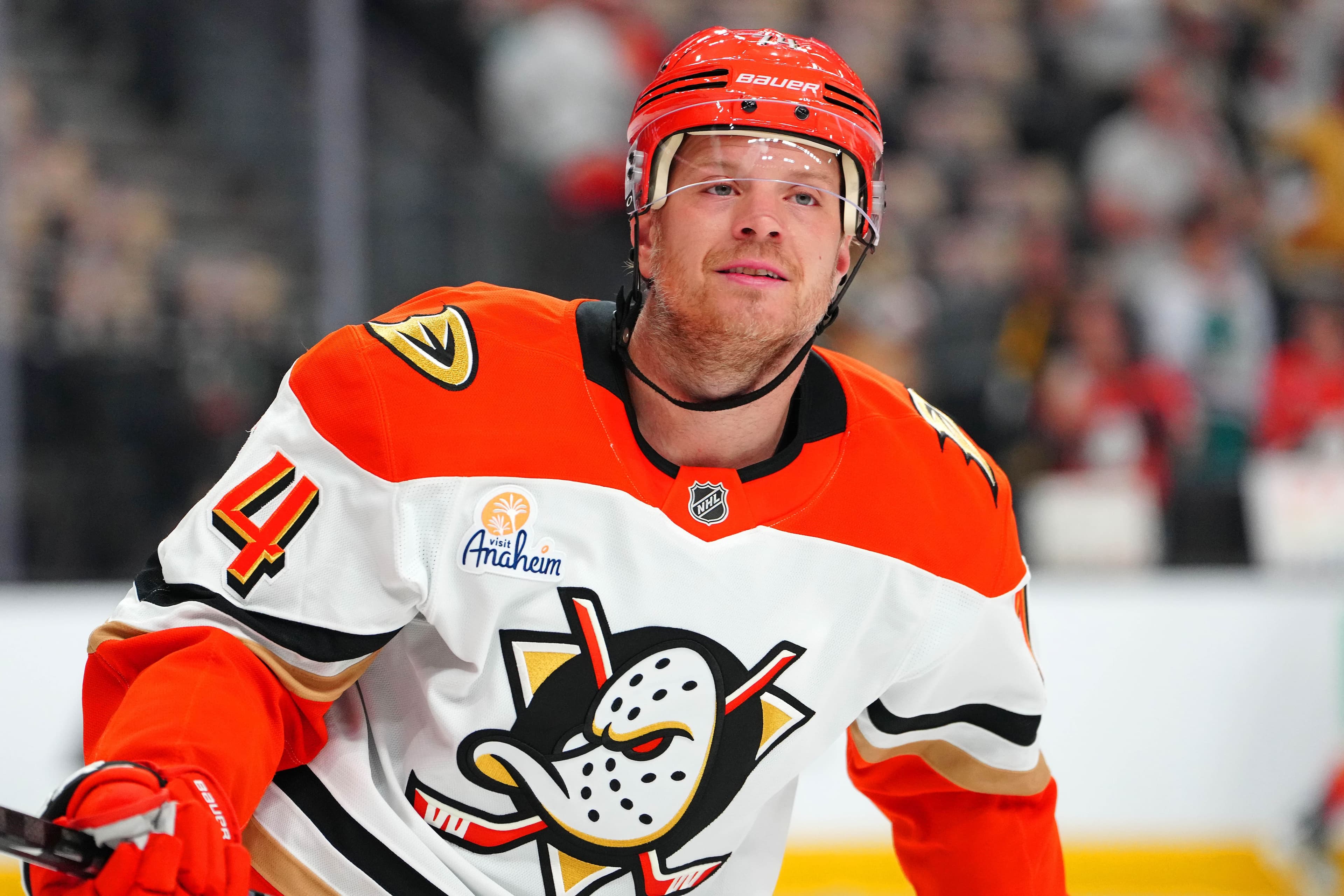 Le vétéran défenseur John Carlson n'aura fait que passer chez les Ducks d'Anaheim.