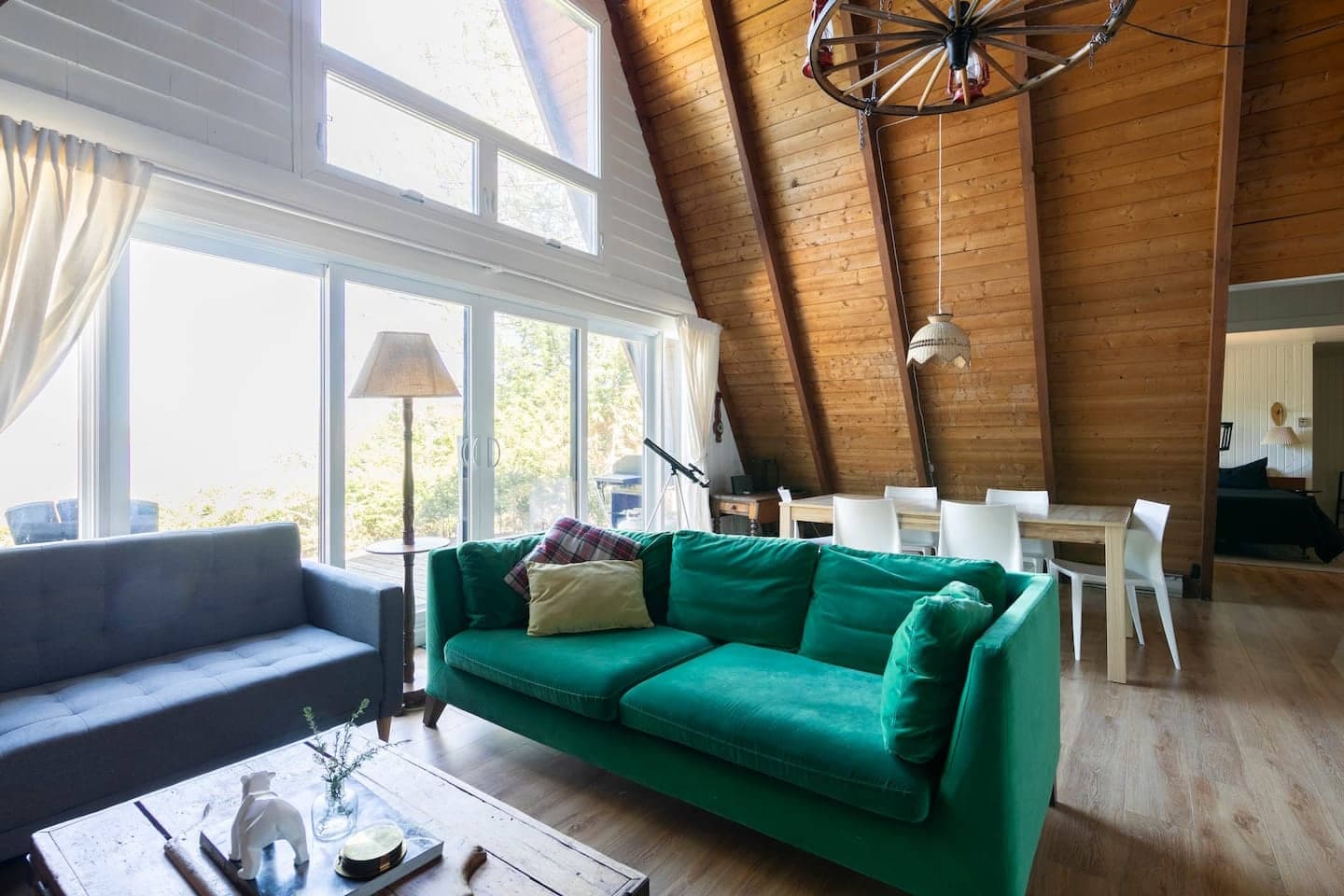 AIRBNB