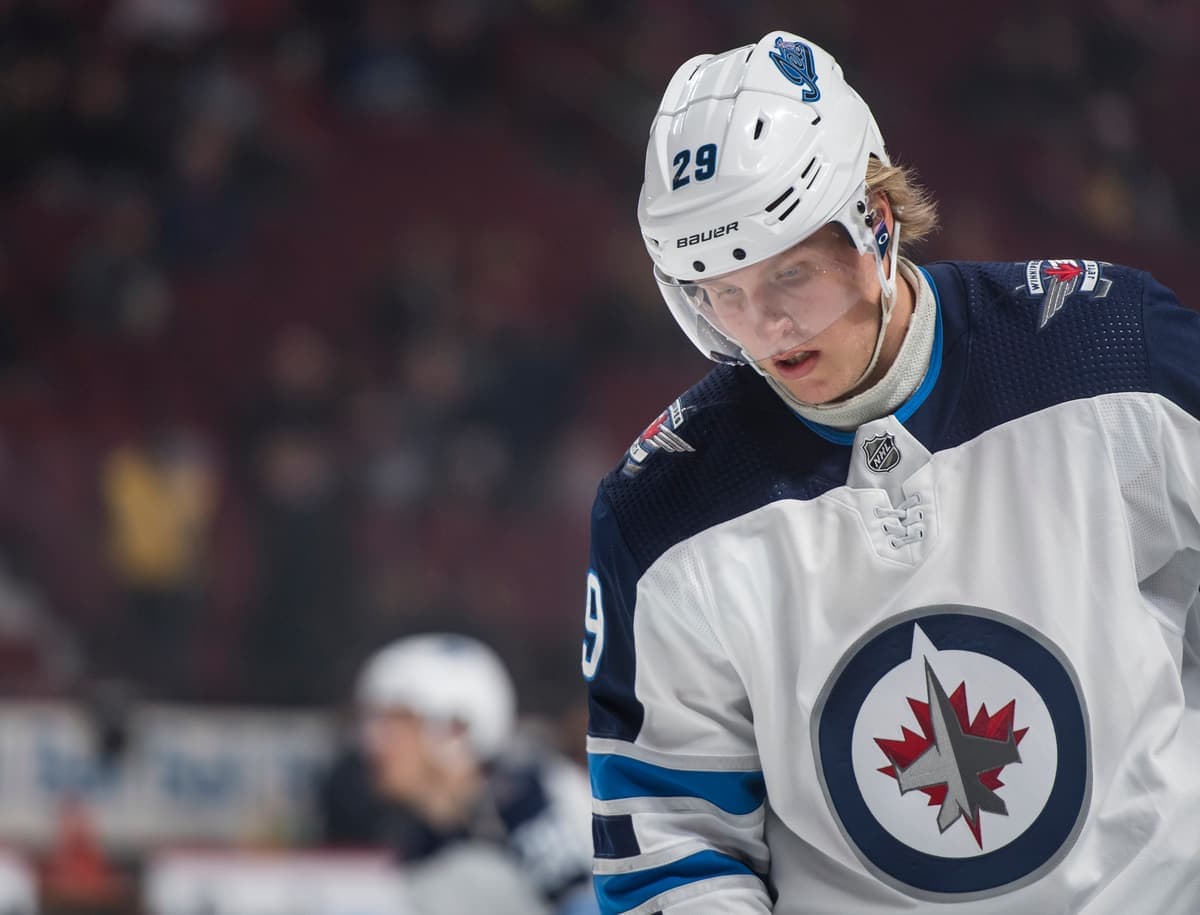 Patrik Laine alors qu’il portait l’uniforme des Jets de Winnipeg, en février 2019.