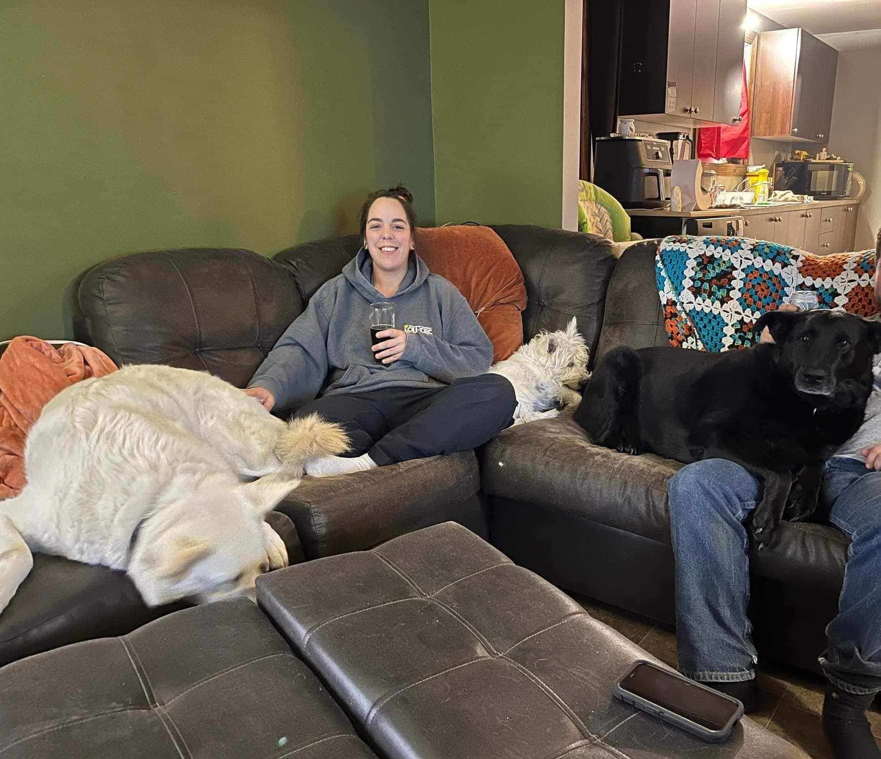 La locataire Valérie Fortin dans son duplex à Salaberry-de-Valleyfield où elle a failli être évincée. Elle affirme avoir travaillé durant près de deux semaines pour gagner contre sa proprio au TAL.