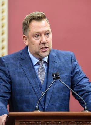 Le député Louis-Charles Thouin, ici lors de son assermentation comme député en octobre 2018, a longtemps milité en faveur de la révision du schéma d’aménagement de la MRC de Montcalm, avant de faire le saut en politique provinciale.