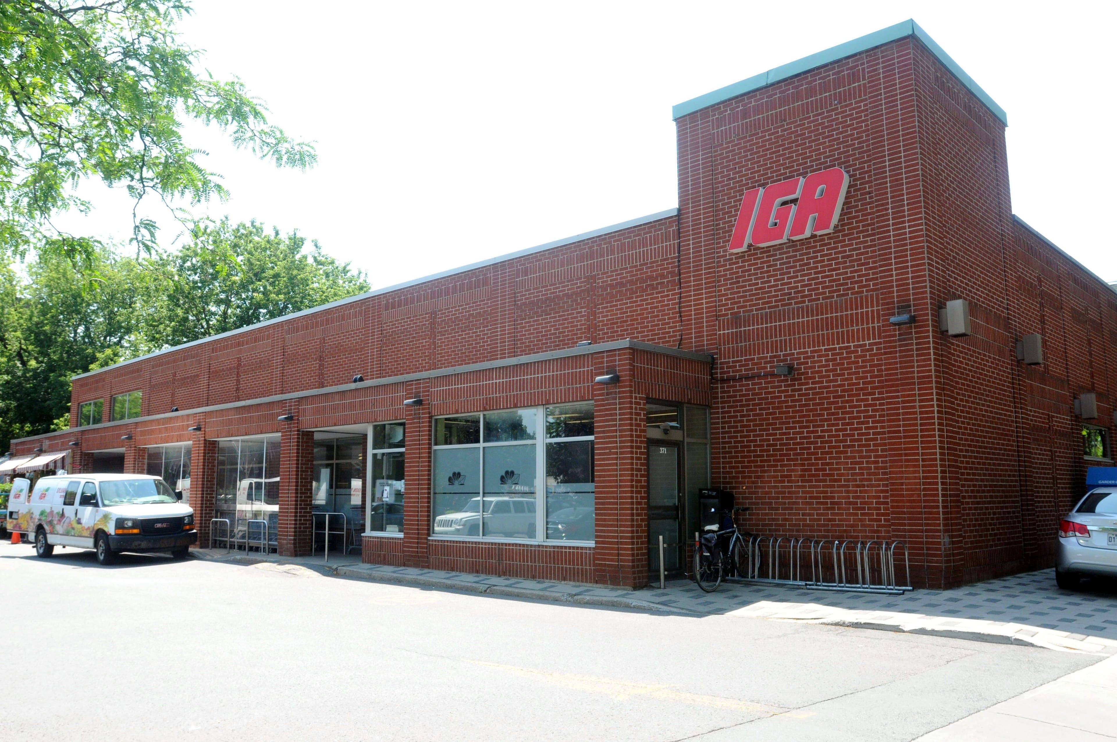 IGA dit refuser toutes les demandes de surcharge de carburant reçues de ses fournisseurs. Metro et Loblaw, elles, n'ont pas dit si elles en avaient accepté.