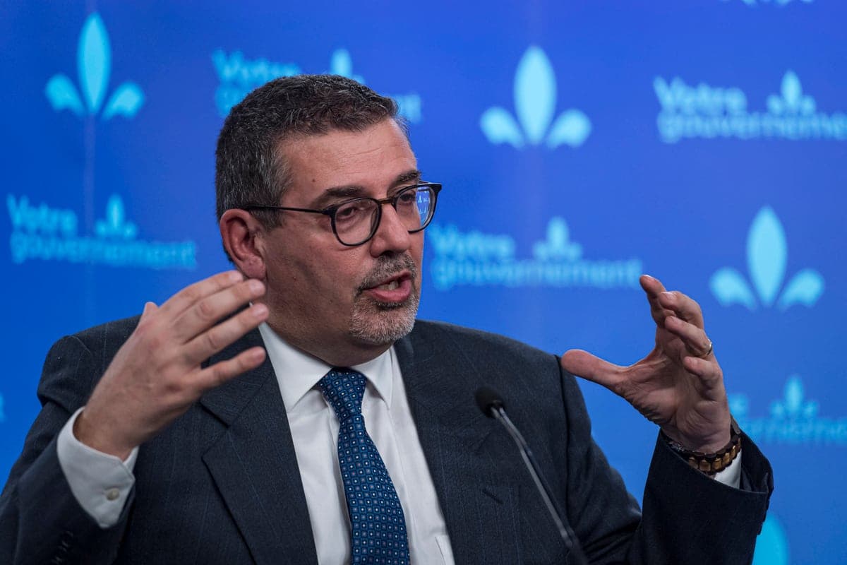 Le registre de vaccination permet de savoir qui sont les 540 000 non-vaccinés du Québec, mais le gouvernement préfère « utiliser la stratégie de la main tendue », a expliqué le directeur général de la gestion exécutive et opérationnelle de la pandémie, Daniel Paré.