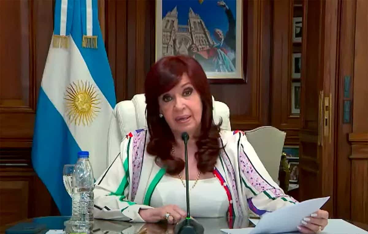 Cristina Fernández de Kirchner lors de sa comparution par visioconférence, en novembre 2022, en direct de son bureau officiel.