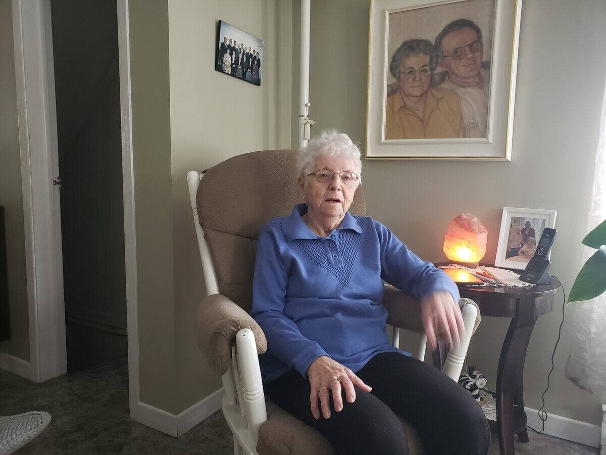 Lise Viens a eu la tristesse de perdre son gendre Gérald Charest dans le drame à Amqui. Celui-ci était d’une grande aide pour la dame de 89 ans qui demeure toujours dans sa résidence avec son fils Denis.