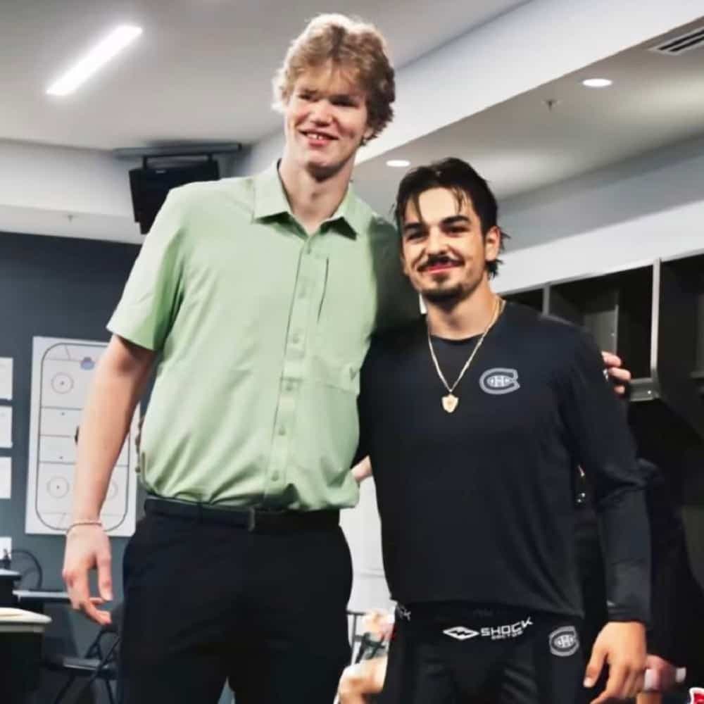 Alexander Karmanov avec Arber Xhekaj l’été dernier.