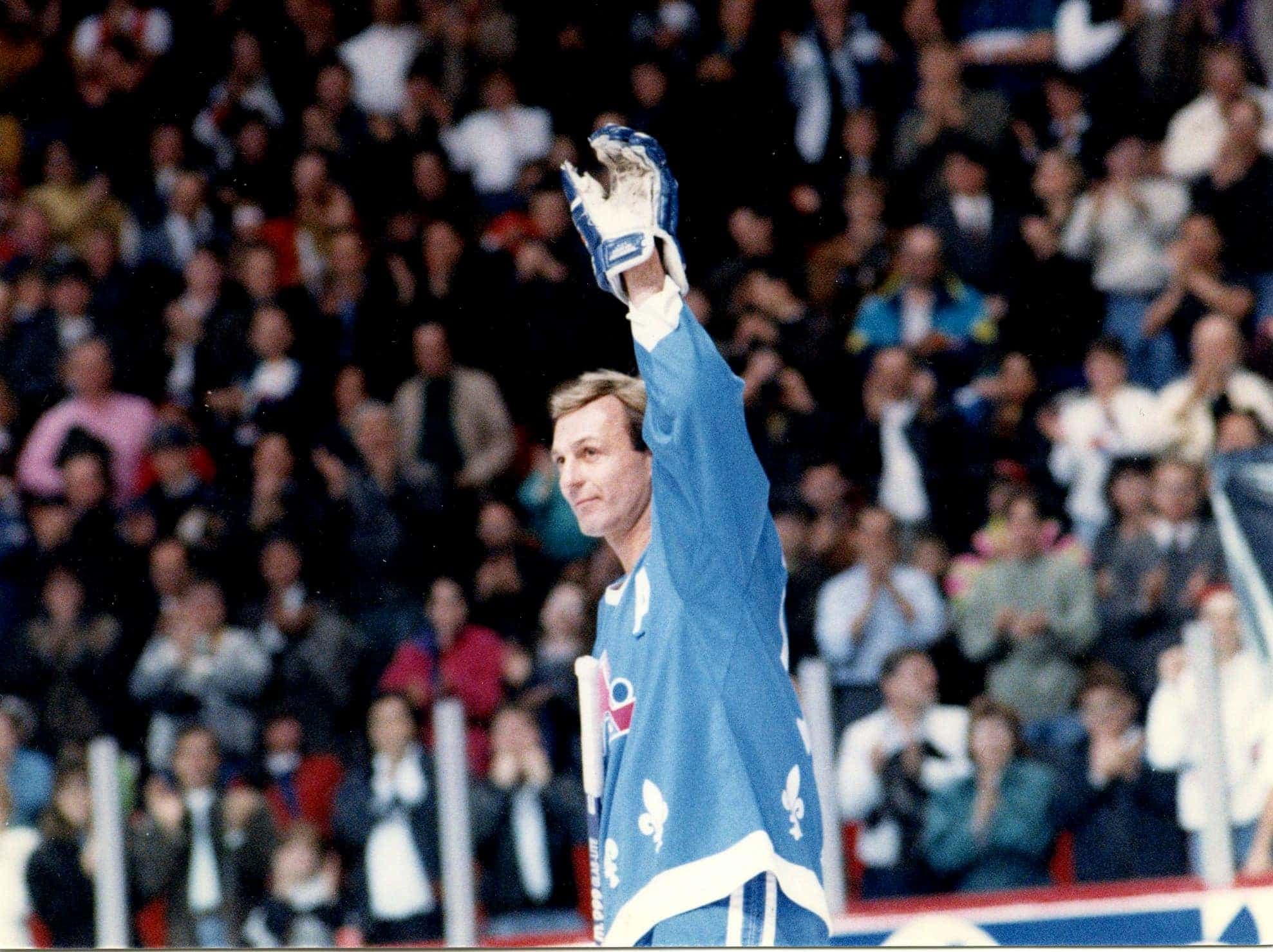 30 mars 1991: la foule ovationne Guy Lafleur pendant six minutes à son dernier match au Forum avec les Nordiques.
