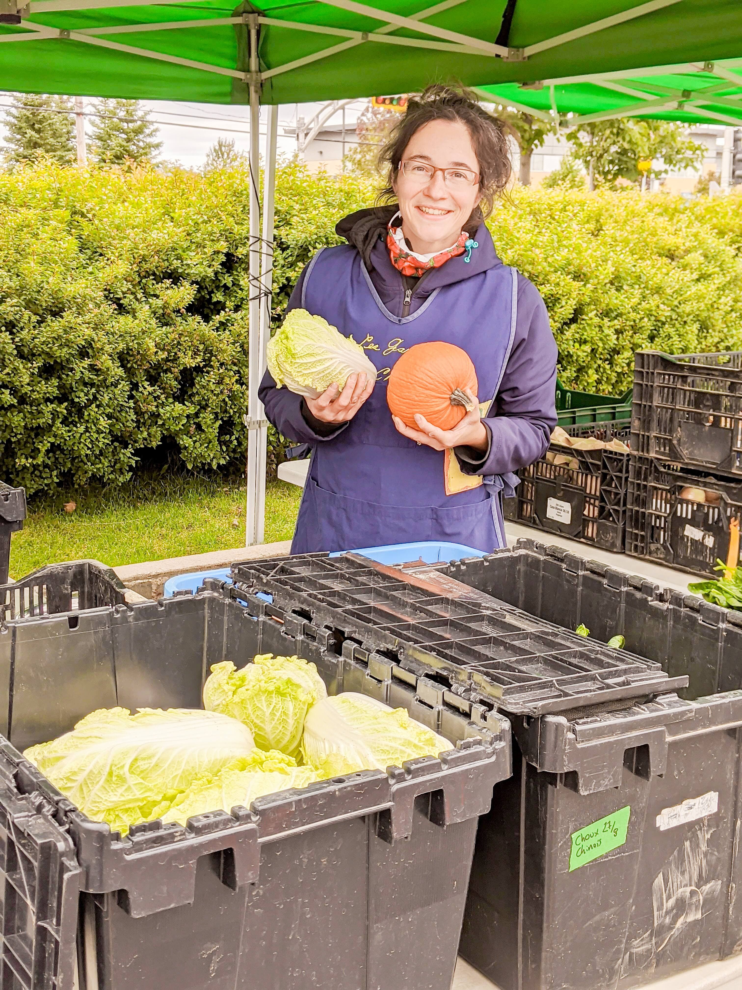 Geneviève Mayrand-Papillon, copropriétaire de la ferme Les Jardins de la Chevrotière, à Deschambault-Grondines, près de Québec, a vu la demande pour ses paniers bio passer de 40 à 200 en quelques années.