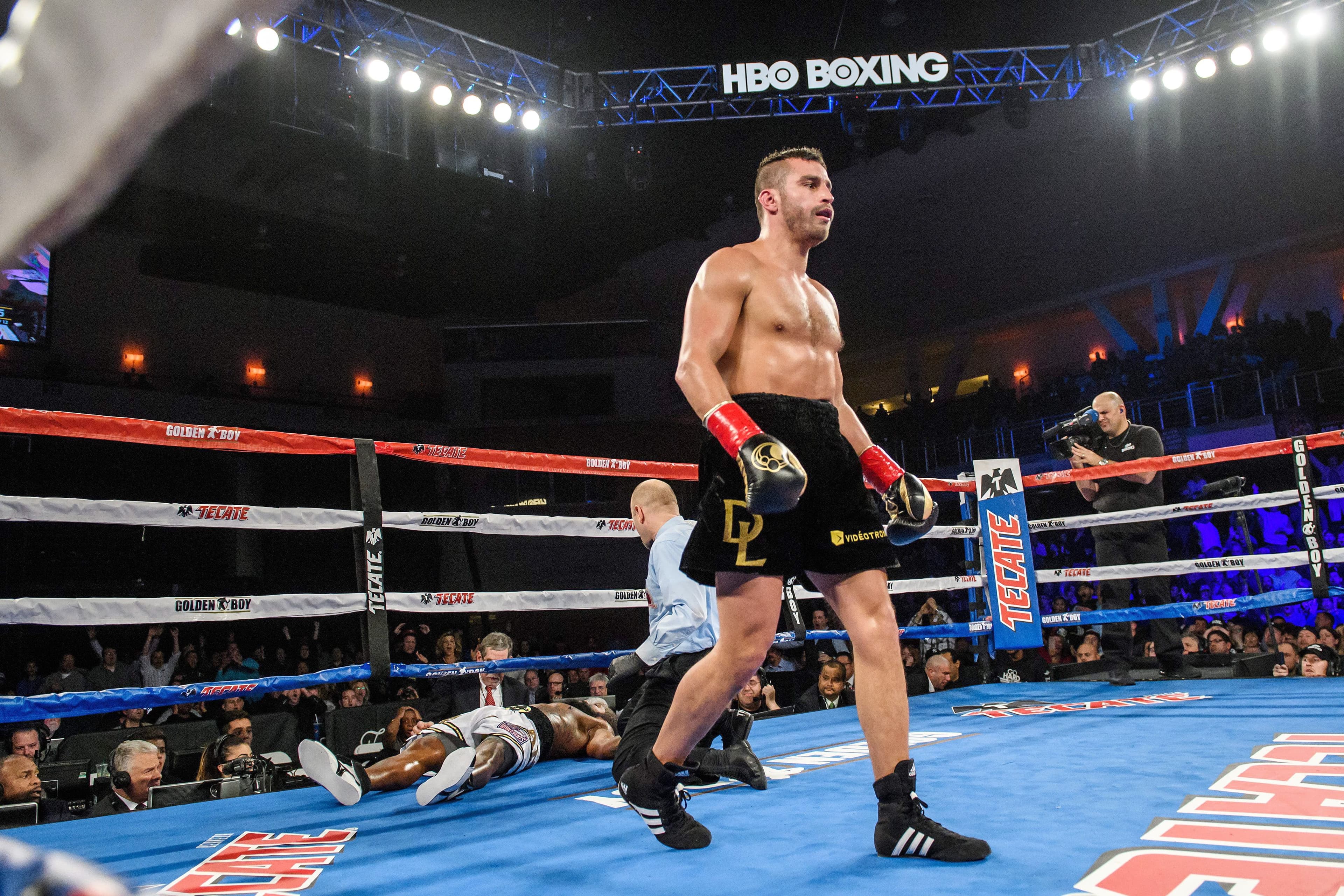 David Lemieux retournant dans son coin après avoir terrassé Curtis Stevens en mars 2017.