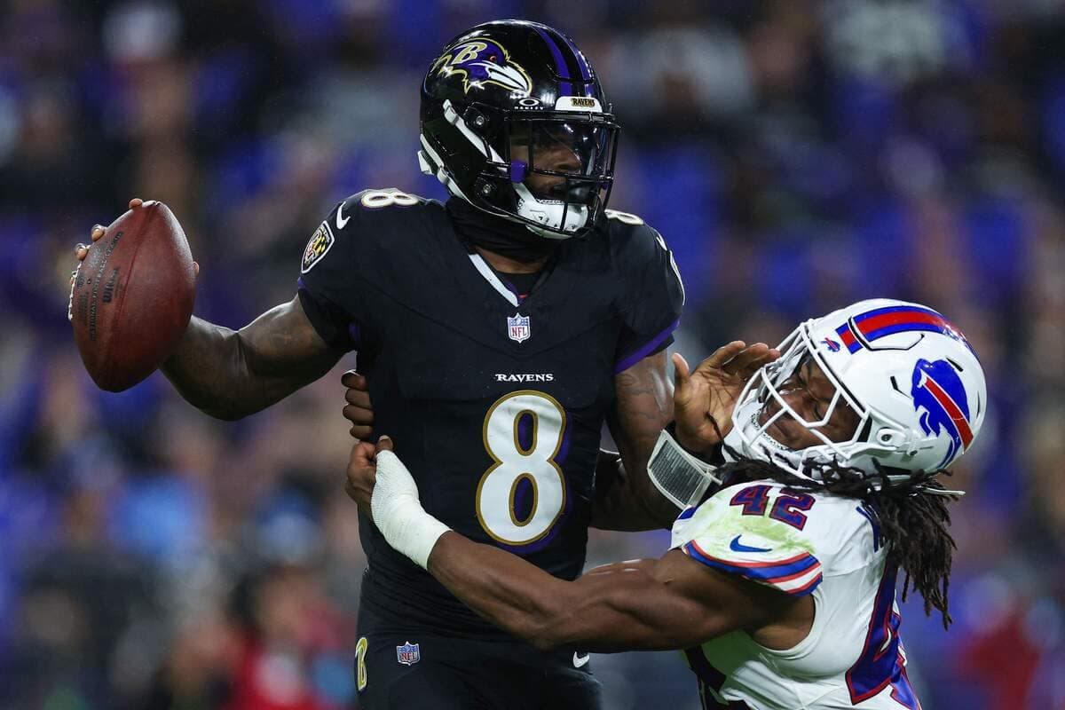 Lamar Jackson tentera d’en faire baver à la défense des Bills, à Buffalo.