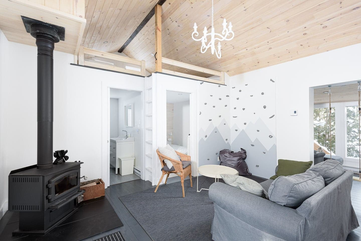 AIRBNB