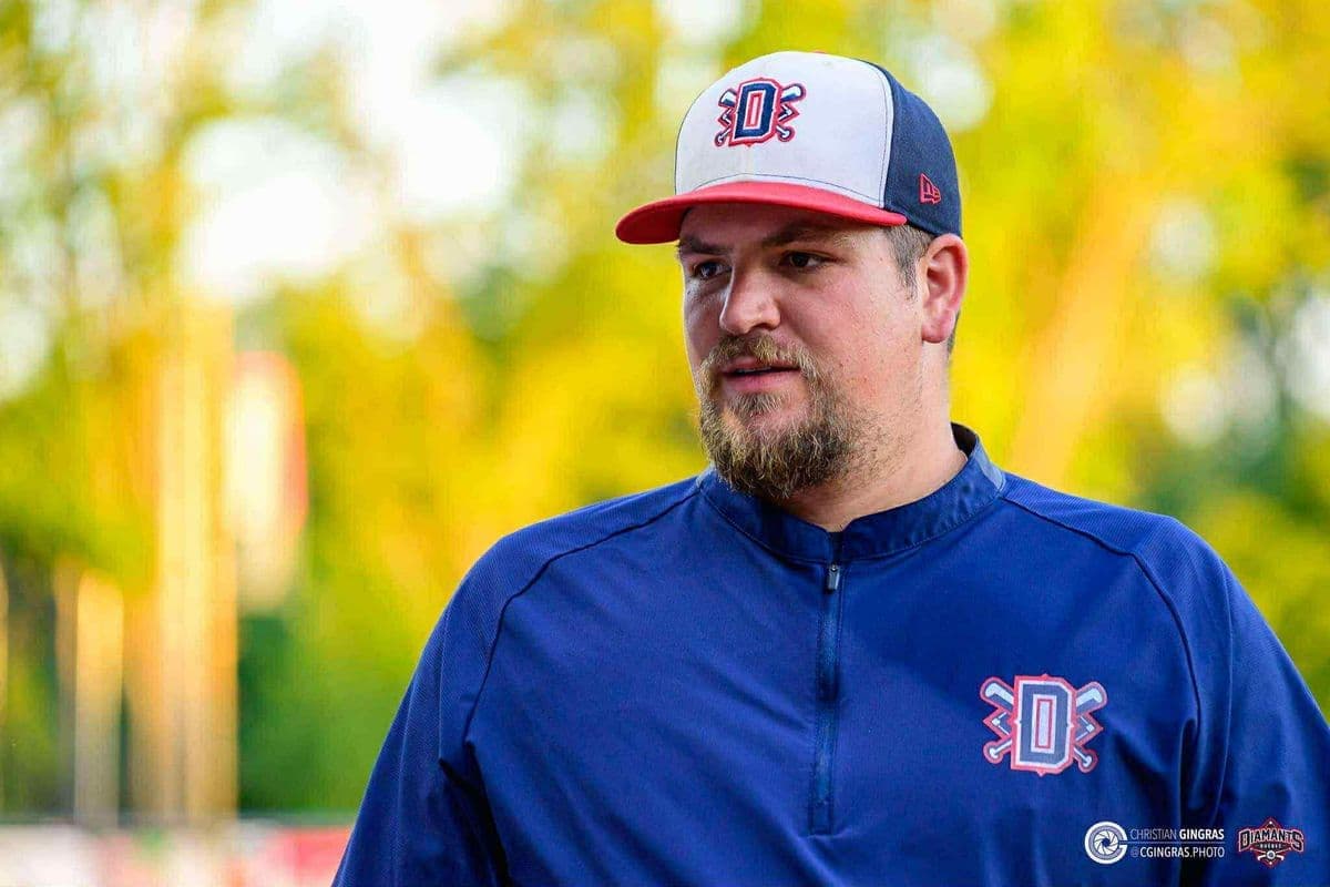 C’est à titre d’instructeur des lanceurs des Diamants de Québec que Lucas Serafin vit aujourd’hui sa passion pour le baseball.