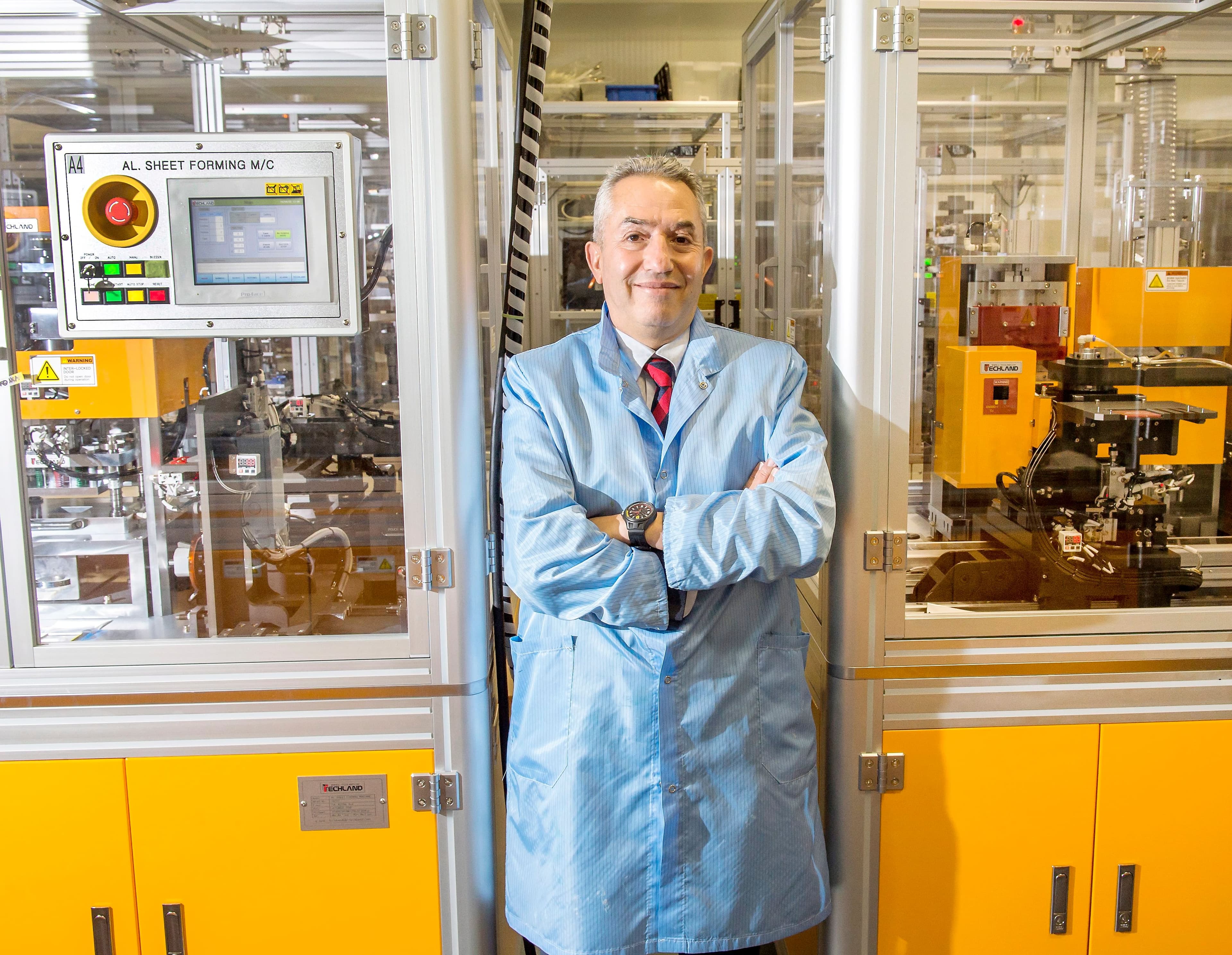 Karim Zaghib, un génie des batteries, en avril 2018, alors qu’il était le DG du Centre d’excellence en électrification des transports et en stockage d’énergie d’Hydro-Québec.