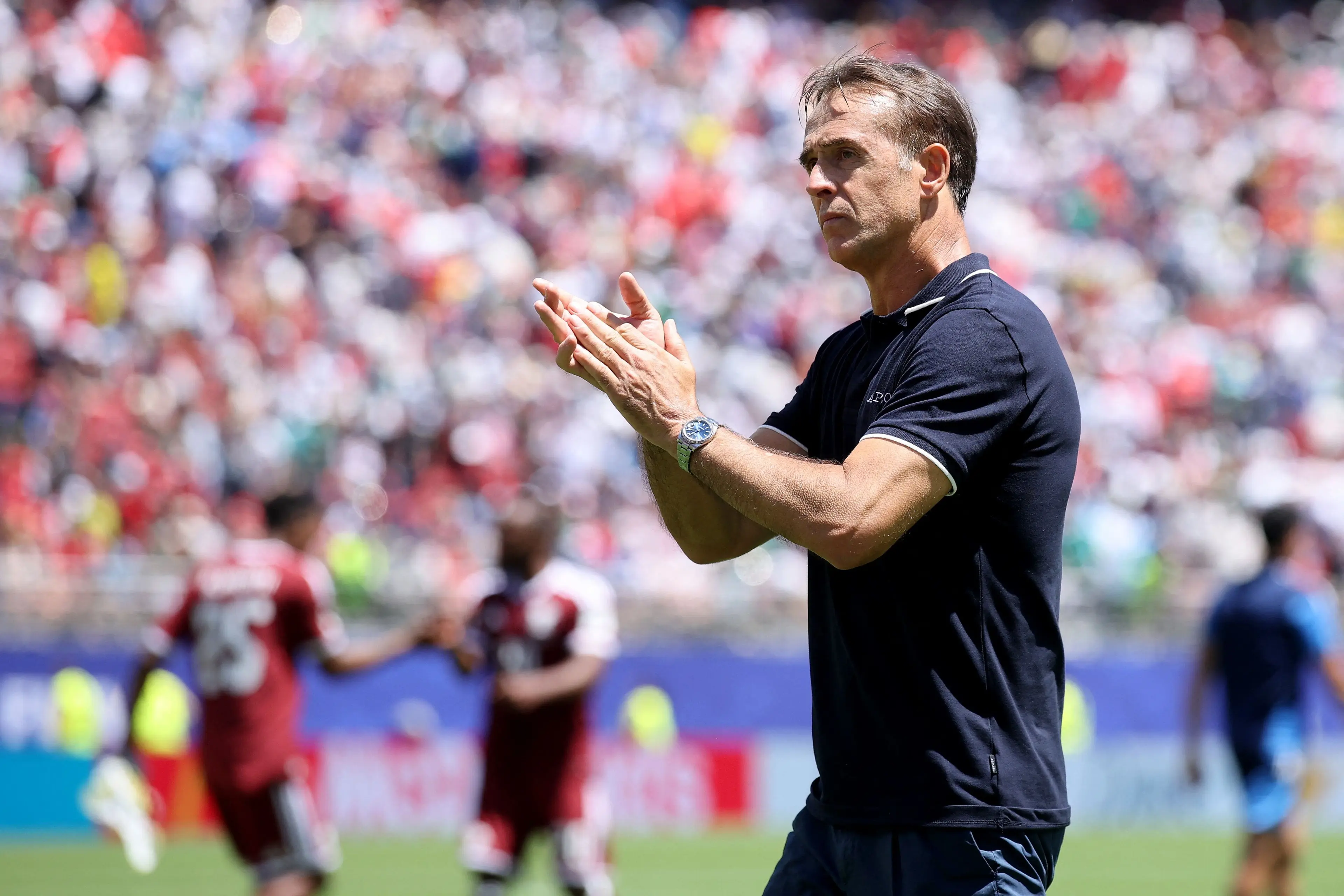 L'entraîneur du Qatar Julen Lopetegui a applaudi au terme d'un match nul de 1 à 1 contre la Suisse, samedi, en Californie.