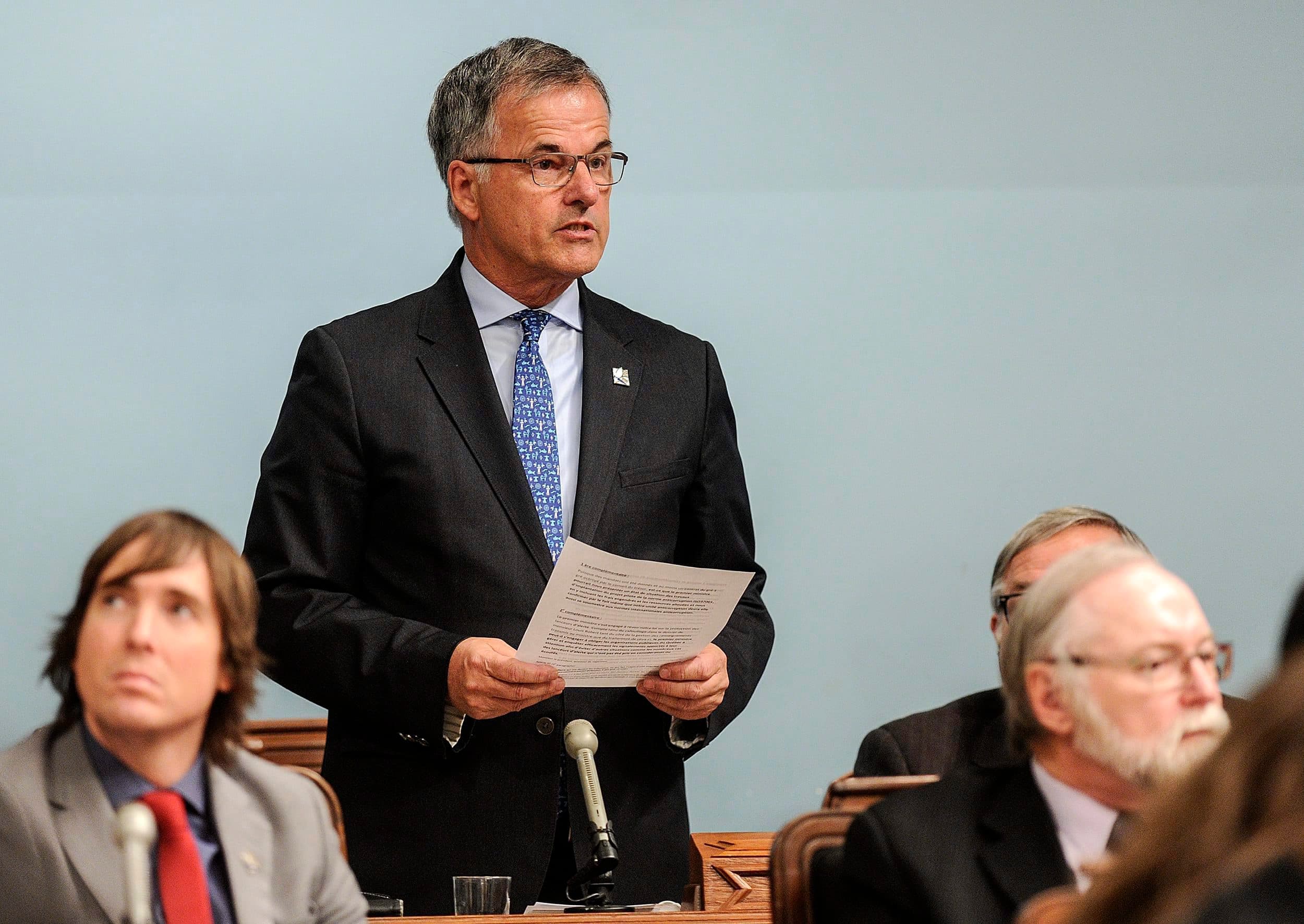 Guy Ouellette, député de Chomedey, à Laval, lors d’une période de questions à l’Assemblée nationale. Après avoir été exclu du Parti libéral du Québec peu après les élections de 2018, il y siège comme indépendant.