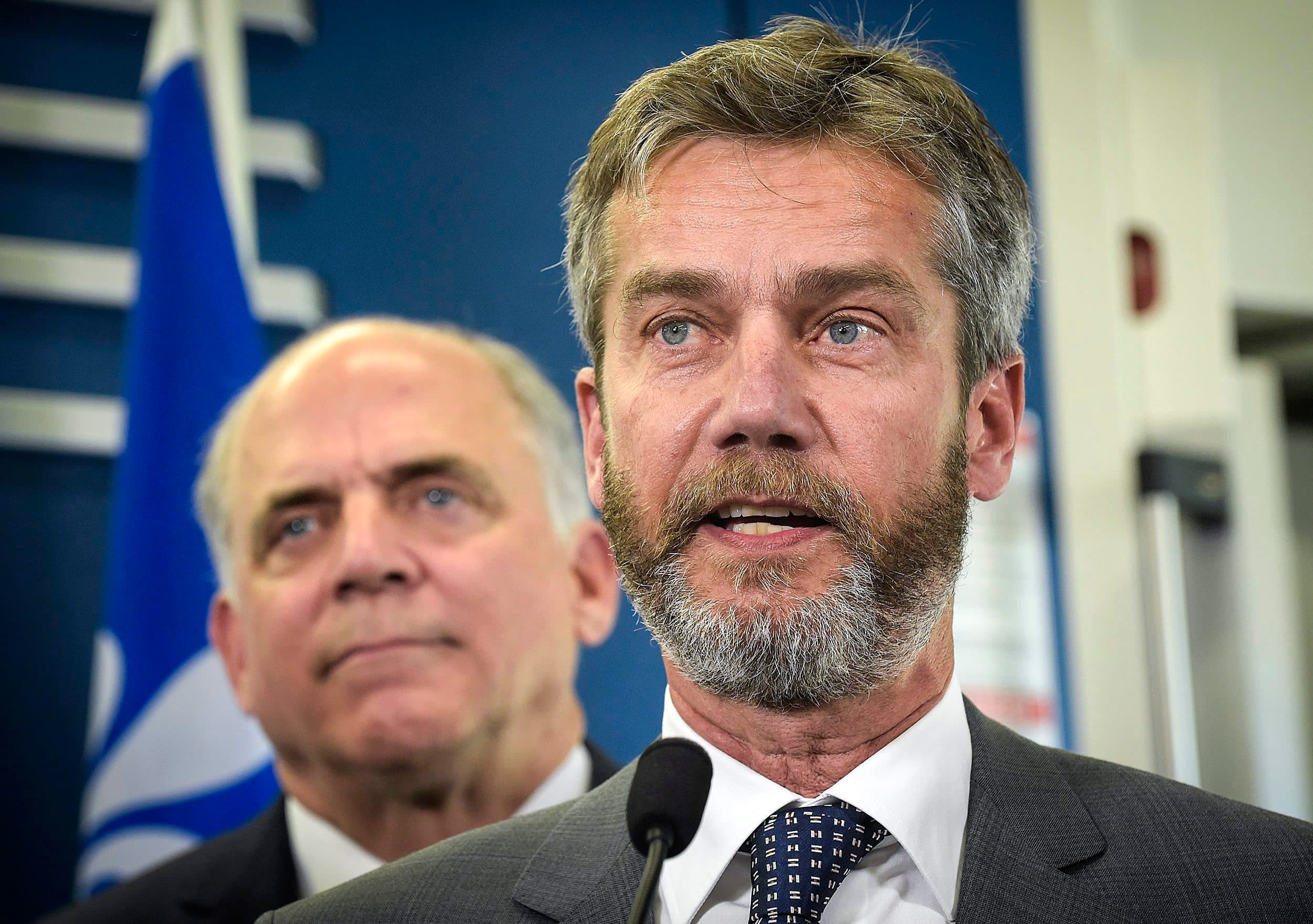 En avril 2019, Fitzgibbon a nommé son ami Guy Leblanc (à l’avant) à la tête d’Investissement Québec.