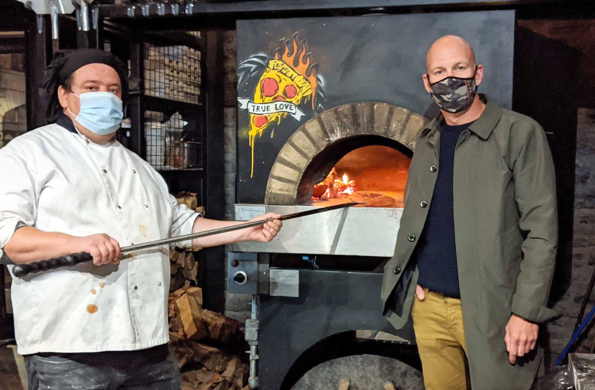 Mario Russo et Carl Desruisseaux, du Birra & Basta, souhaitent une fermeture la plus courte possible mais le duo ne se fait pas d’illusions.
