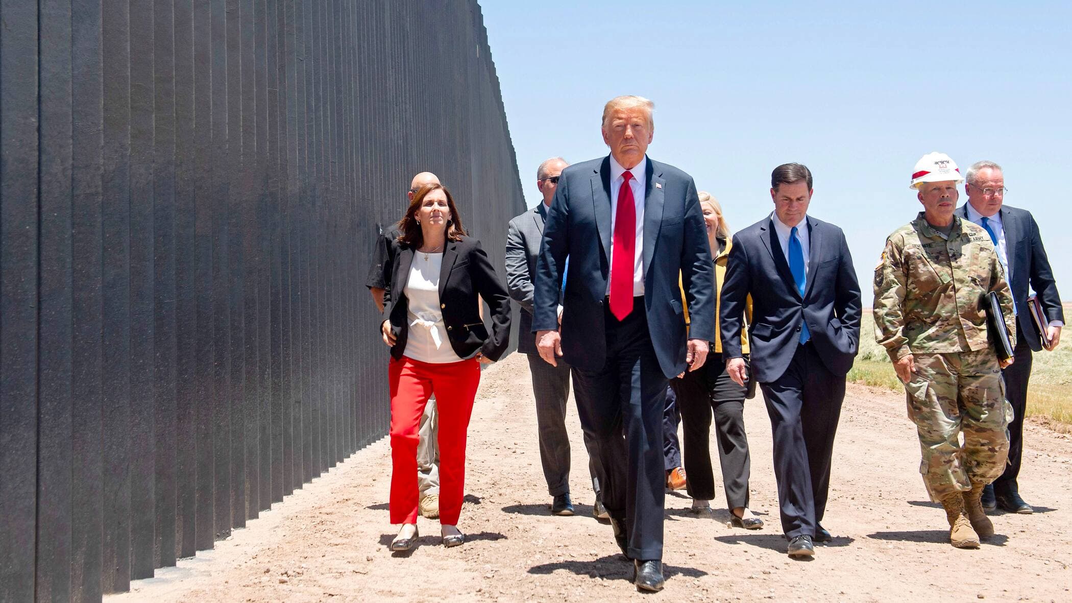 Donald Trump participe à une cérémonie pour le 200e mille du mur frontalier avec le Mexique, le 23 juin dernier, à San Luis, en Arizona.