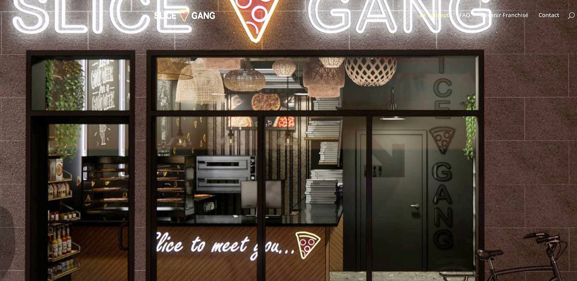 Sa nouvelle bannière de pizzéria, qui devrait ouvrir d’ici Noël ou à la mi-janvier, à Sainte-Thérèse, sur la Rive-Nord de Montréal, portera le nom anglophone de Slice Gang Pizza.