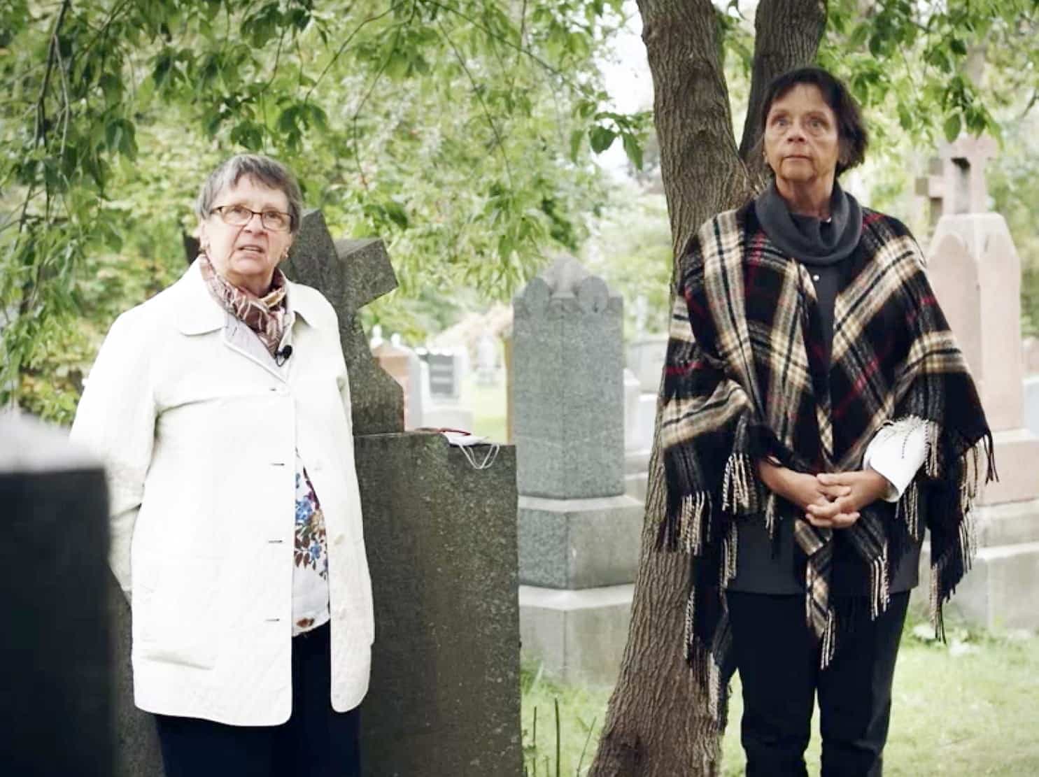 Louise et Hélène Bibeault ont pleuré la mort de leur mère, Rita Jourdenais.