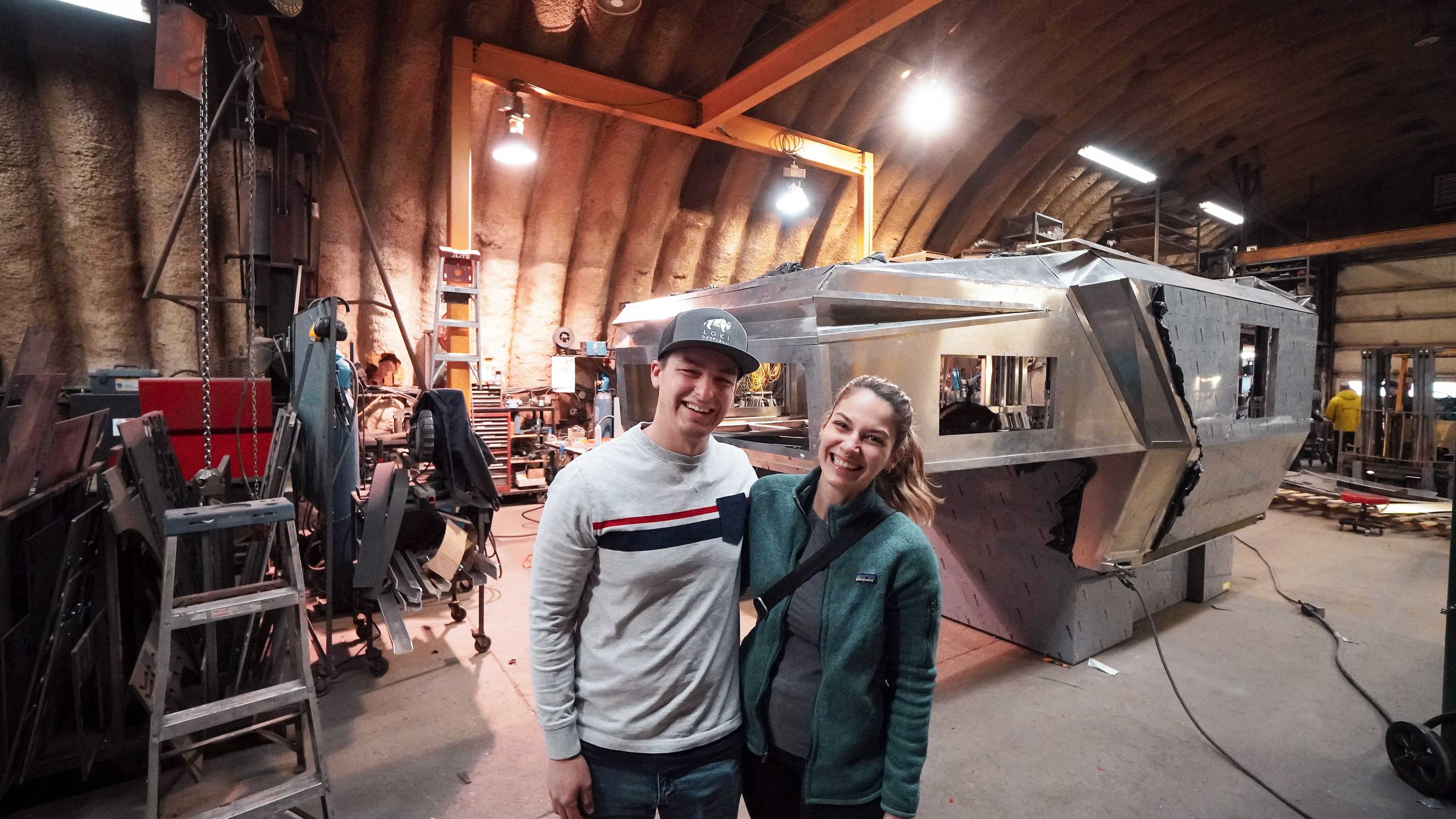 Grâce à leur nouvelle roulotte complètement isolée, Valérie Beaupré et Alexandre Grégoire, en couple depuis 13 ans, pourront affronter des destinations plus froides.