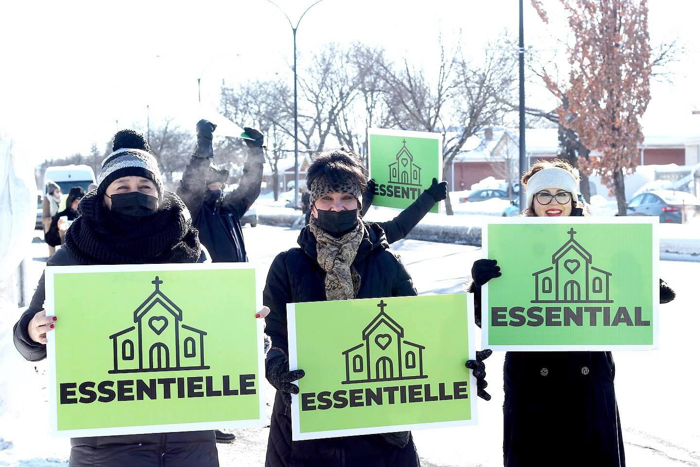 Les manifestations organisées par l’église Good News Chapel sont passées à un autre niveau, alors que l’établissement fait maintenant fi du nombre maximal de personnes.