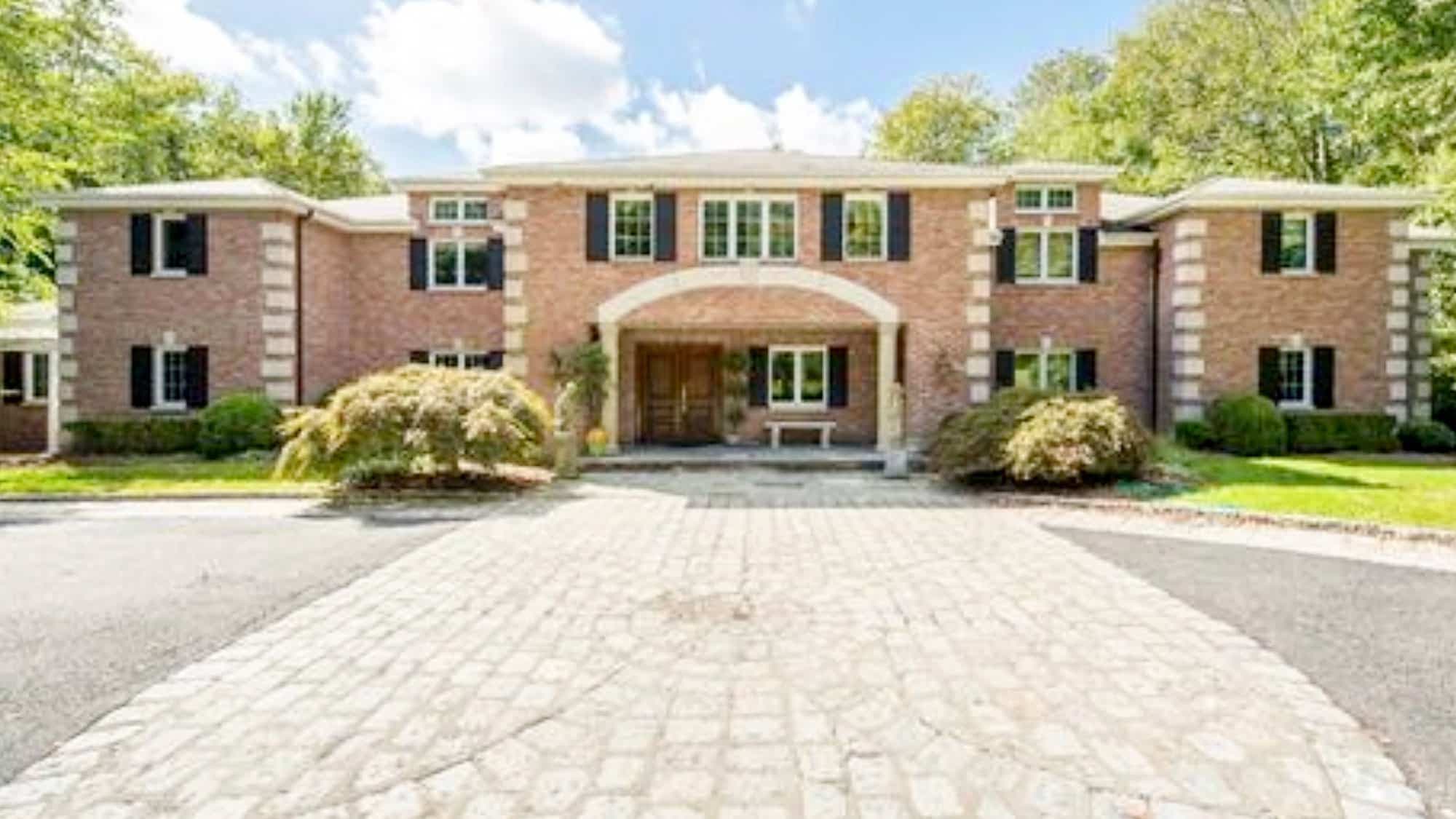 Michael Caridi possède une luxueuse maison à Greenwich, dans le Connecticut, dont l’adresse est associée à la transaction de masques avec le gouvernement québécois.