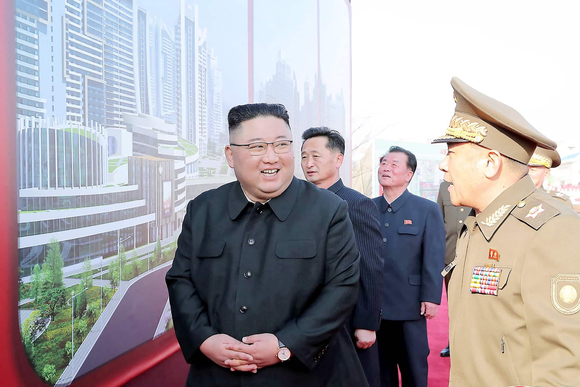 La Chine a notamment conclu une alliance avec la Corée du Nord et son leader, Kim Jong-Un, photographié ici le 23 mars dernier, lors d’une cérémonie pour lancer la construction de 10 000 logements à Pyongyang.