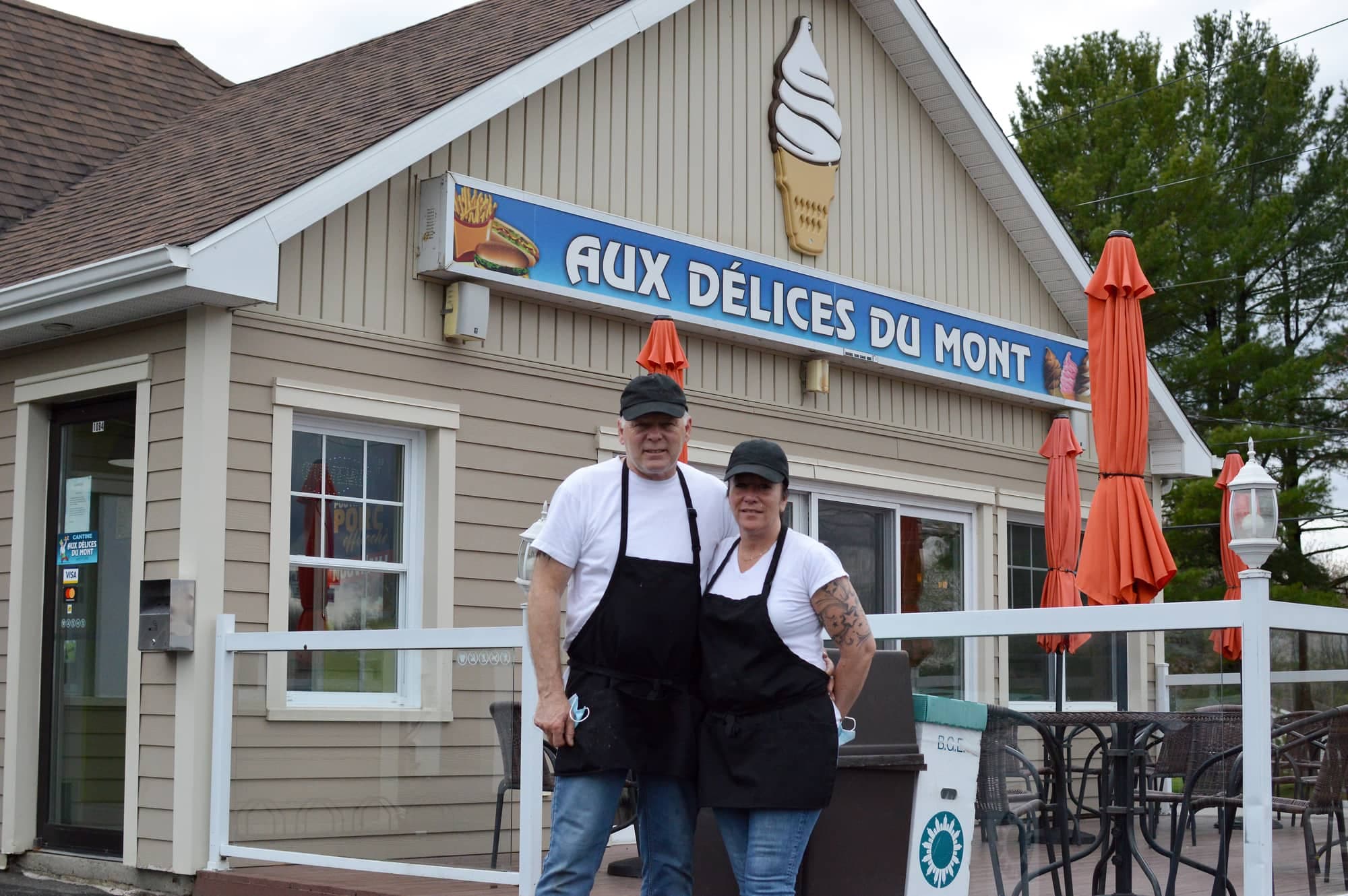 Marc-André Vermette et Sonia Lavoie, propriétaires du restaurant Aux Délices du Mont, ont trouvé leur paradis en s’installant à Shefford.