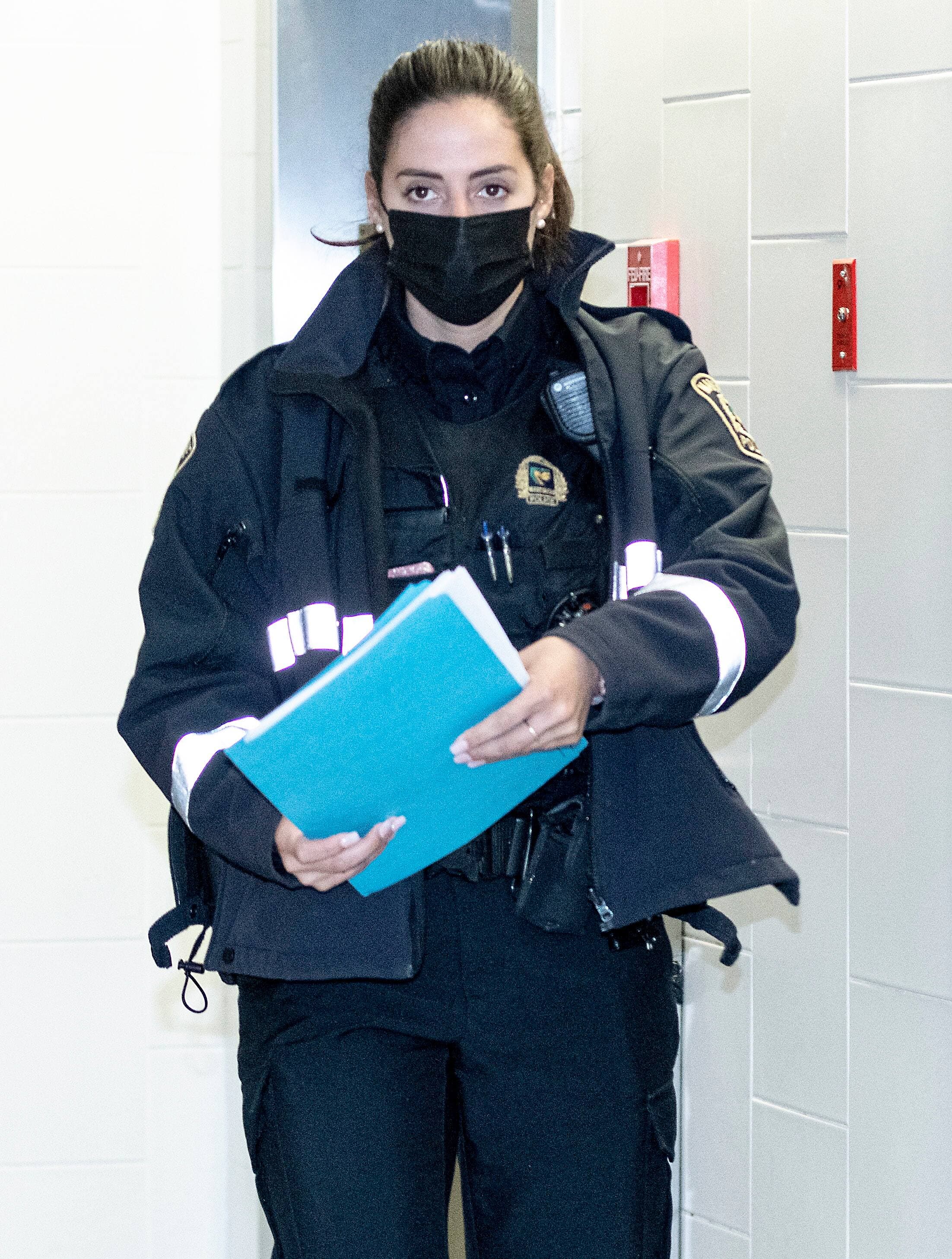 À son arrivée dans la maison de Mascouche, l’agente Catherine Harel qui témoignait mercredi au palais de justice de Joliette a trouvé Benoit Cardinal au sol.